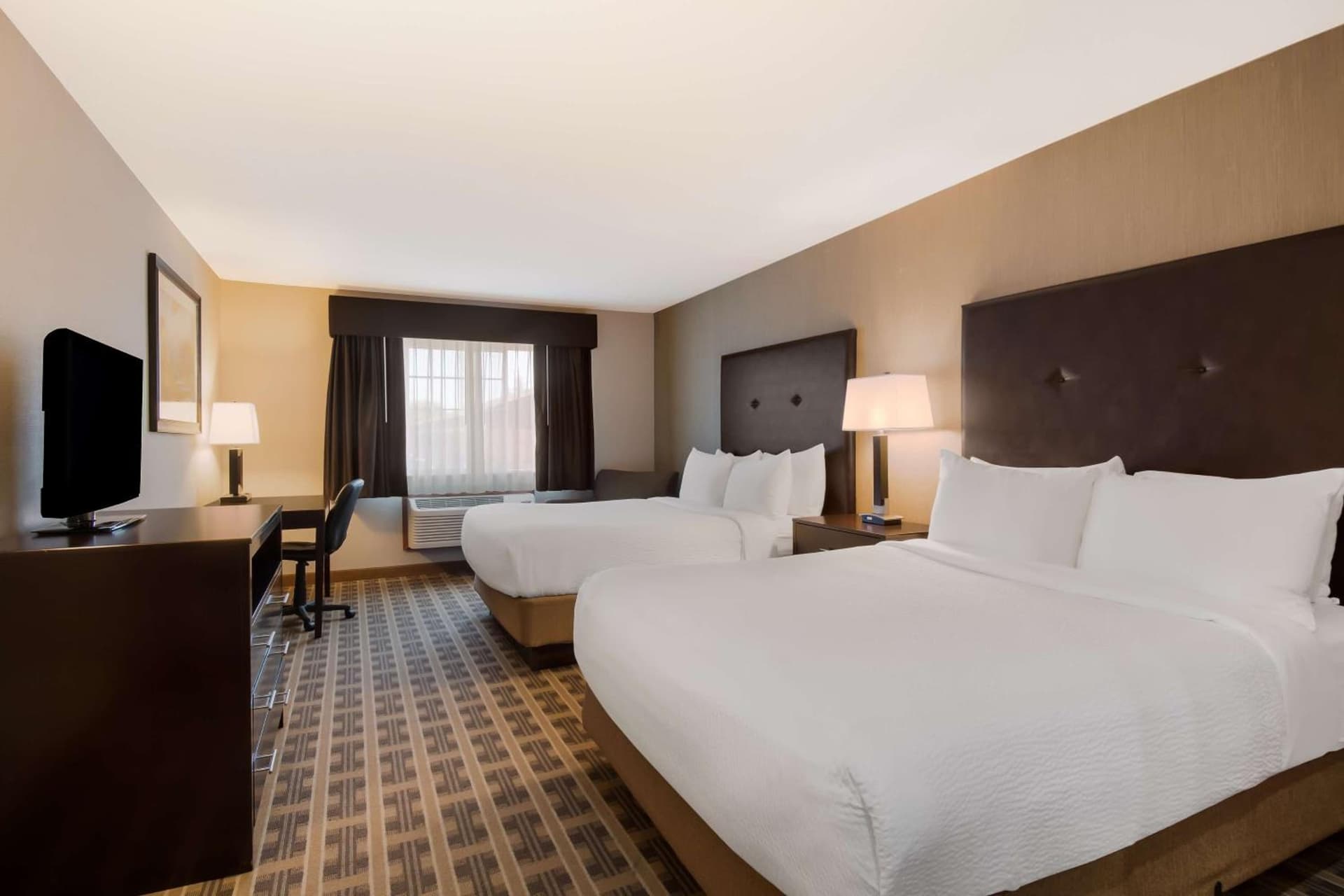 Best Western University Inn and Suites gallery photo in Forest Grove, OR — image 37