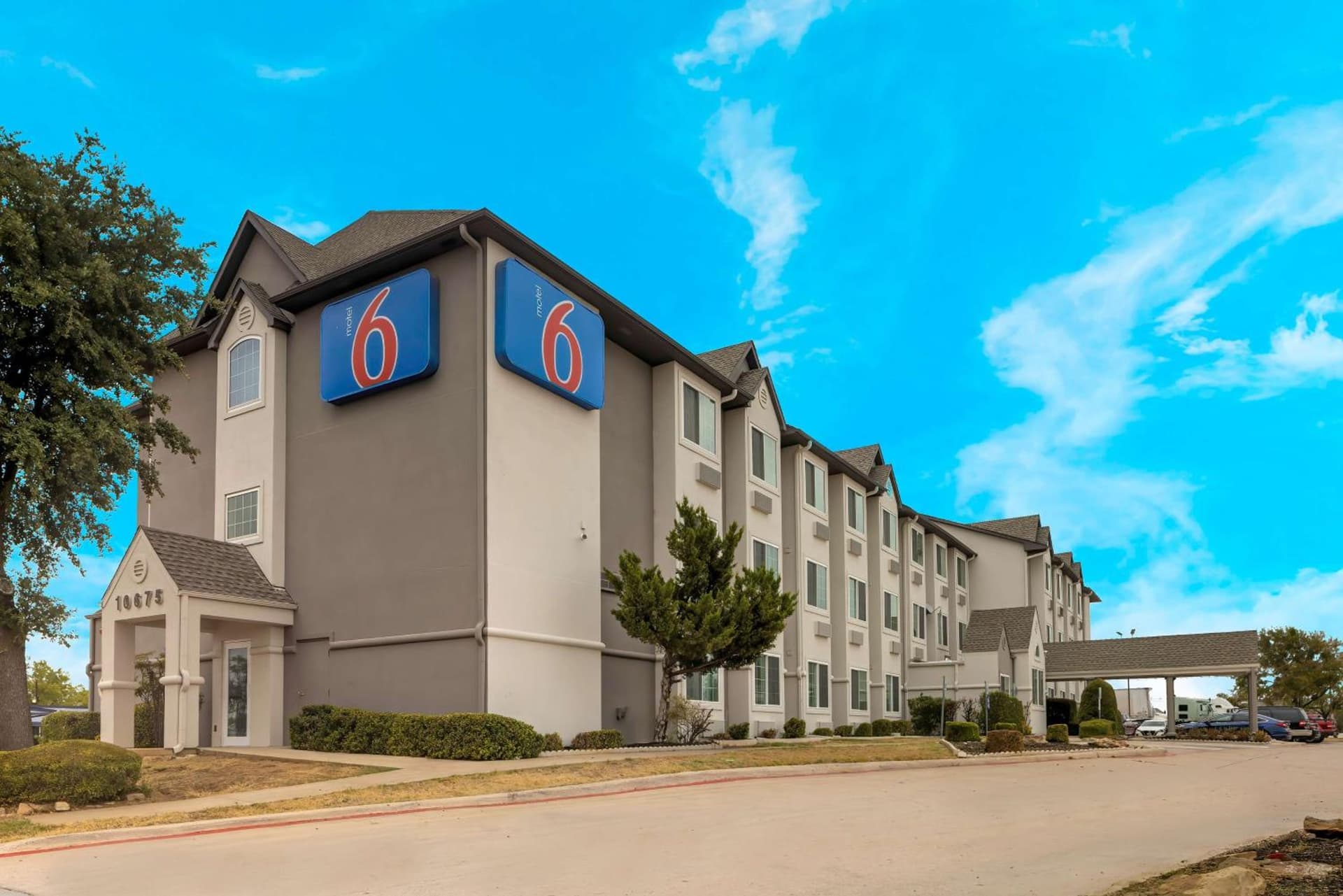 Motel 6-Fort Worth, TX - Burleson featured exterior or lobby in Fort Worth, TX — similar hotel