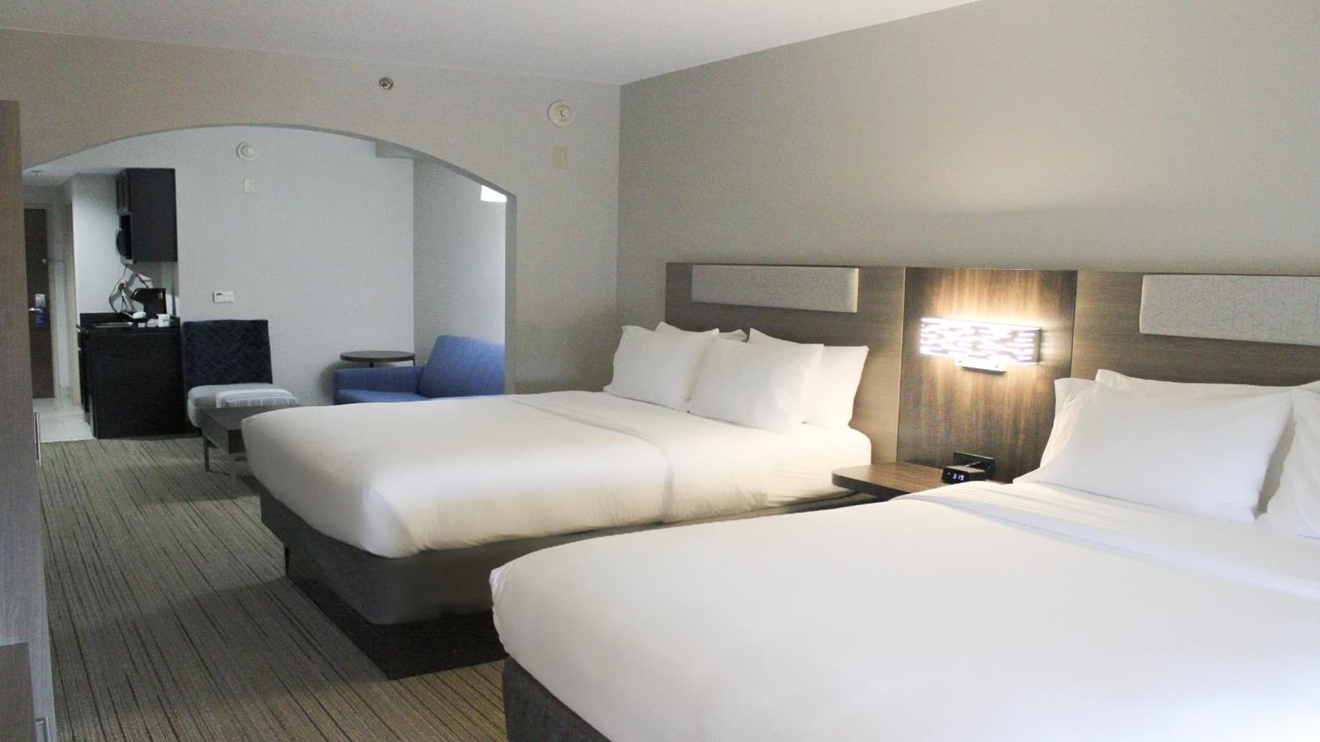Holiday Inn Express Hotel & Suites Hope Mills-Fayetteville Airport by IHG gallery photo in Hope Mills, NC — image 17