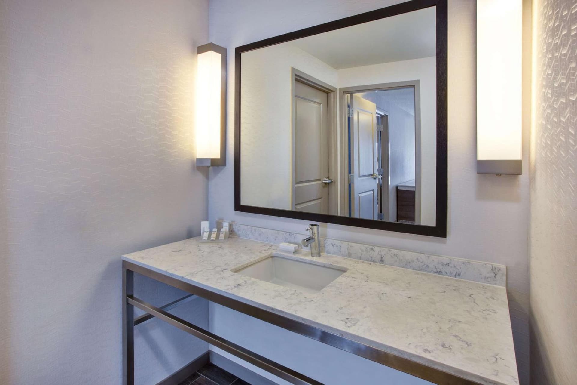 Hilton Garden Inn Chesterton gallery photo in Chesterton, IN — image 25