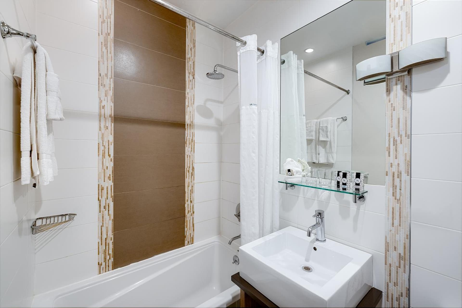 Aura Hotel Brooklyn gallery photo in Brooklyn, NY — image 44