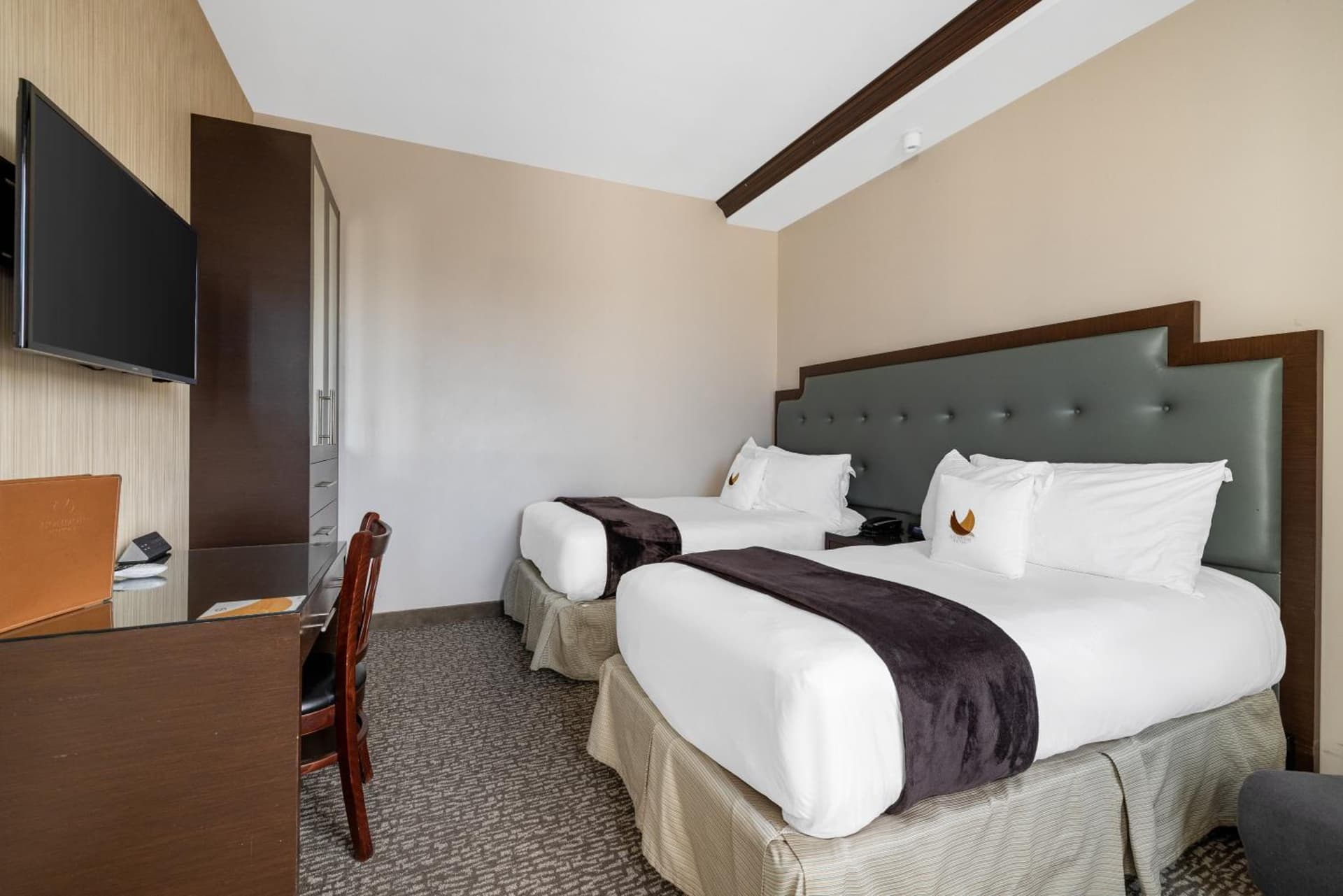 Aura Hotel Brooklyn gallery photo in Brooklyn, NY — image 16