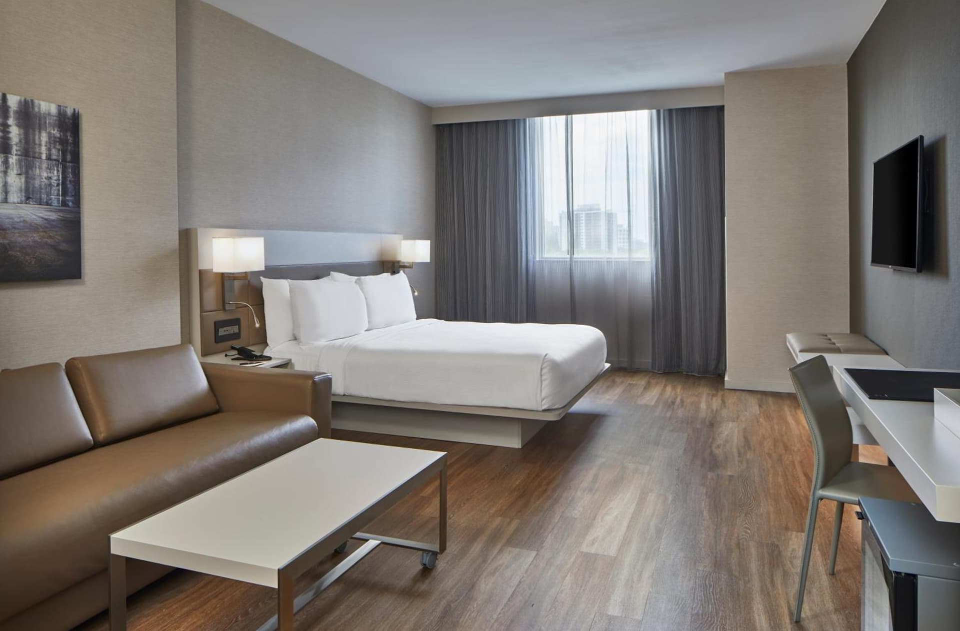 AC Hotel by Marriott Miami Aventura gallery photo in Aventura, FL — image 12