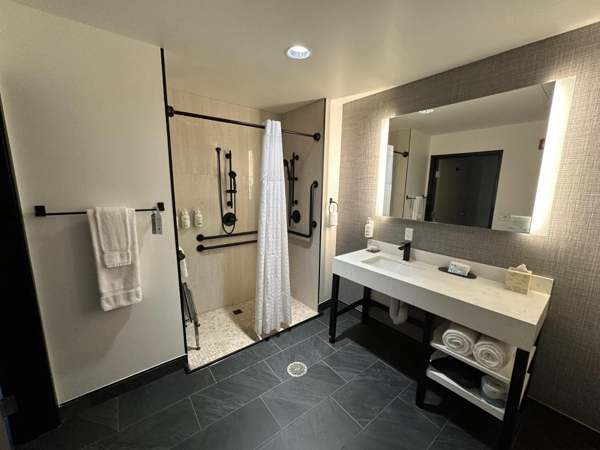 La Quinta Inn & Suites by Wyndham Yucaipa gallery photo in Yucaipa, CA — image 77