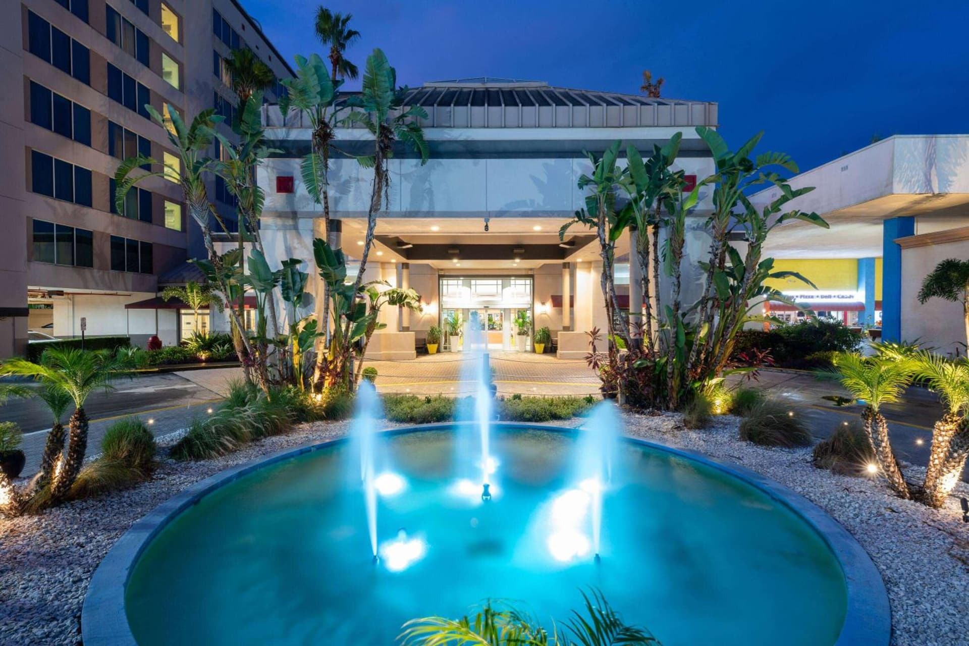 Ramada by Wyndham Kissimmee Gateway - Free Theme Park Shuttle gallery photo in Orlando, FL — image 46