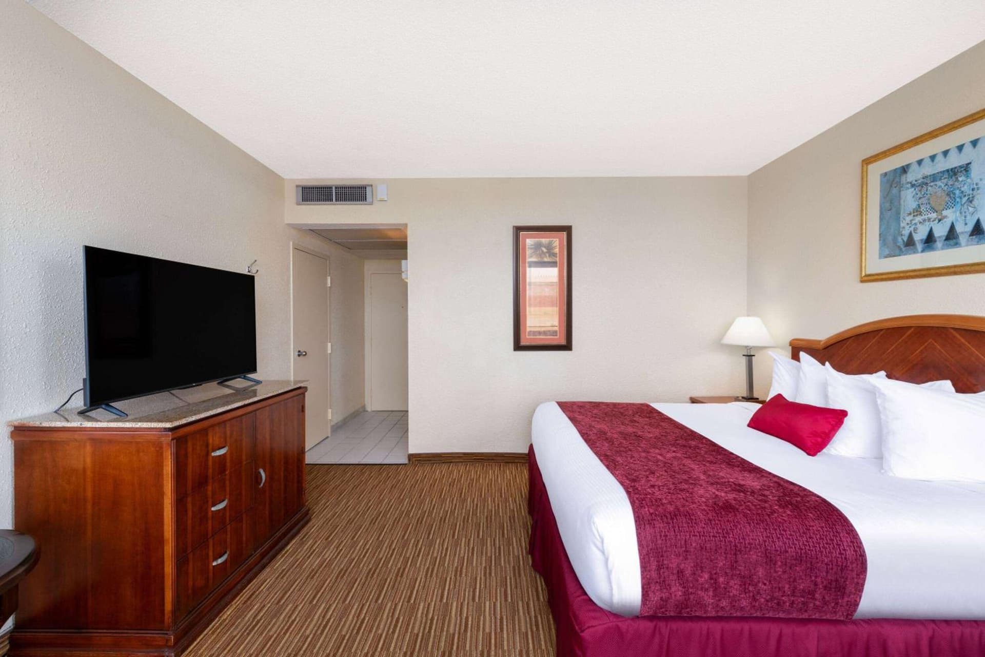 Ramada by Wyndham Kissimmee Gateway - Free Theme Park Shuttle gallery photo in Orlando, FL — image 67