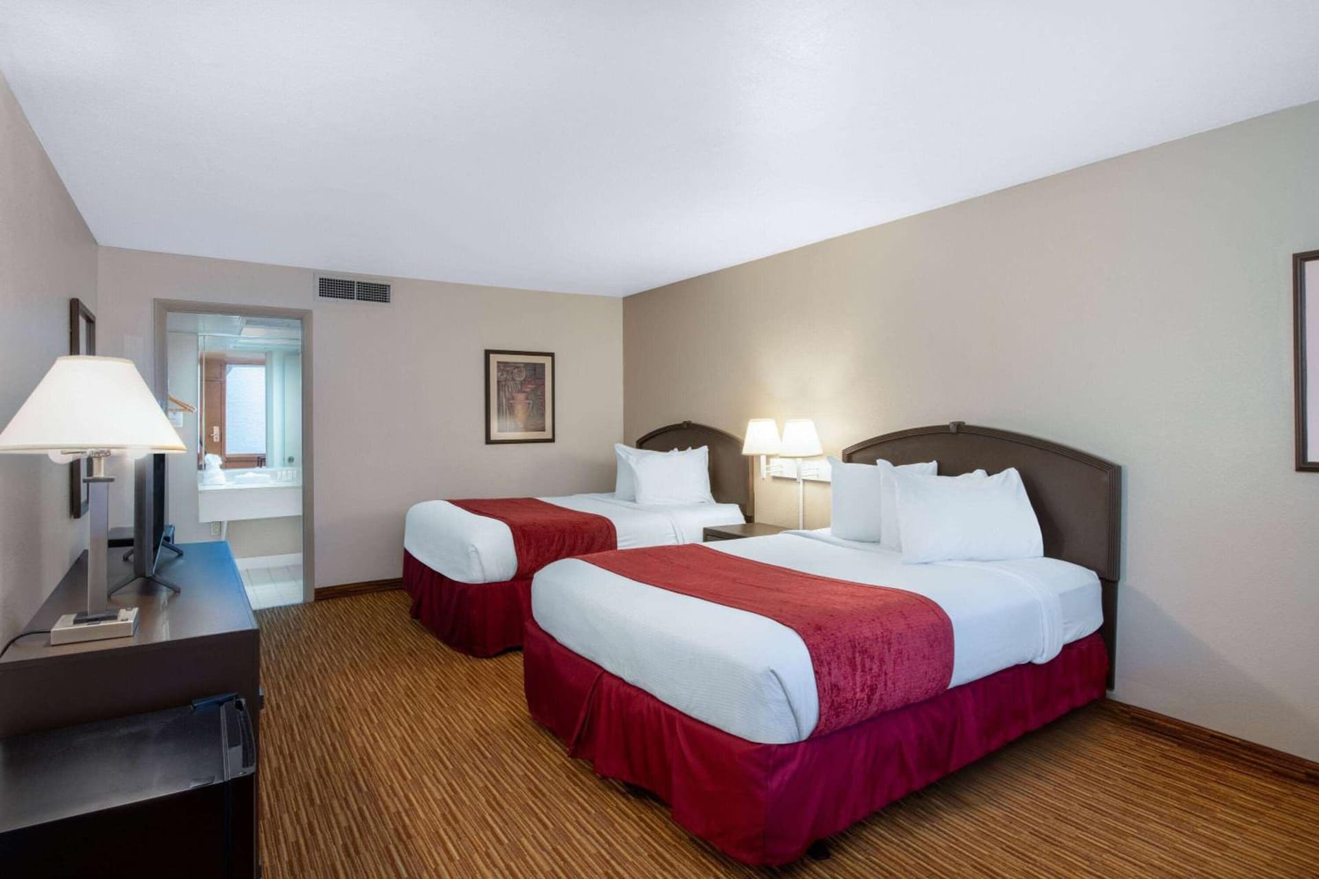 Ramada by Wyndham Kissimmee Gateway - Free Theme Park Shuttle gallery photo in Orlando, FL — image 25