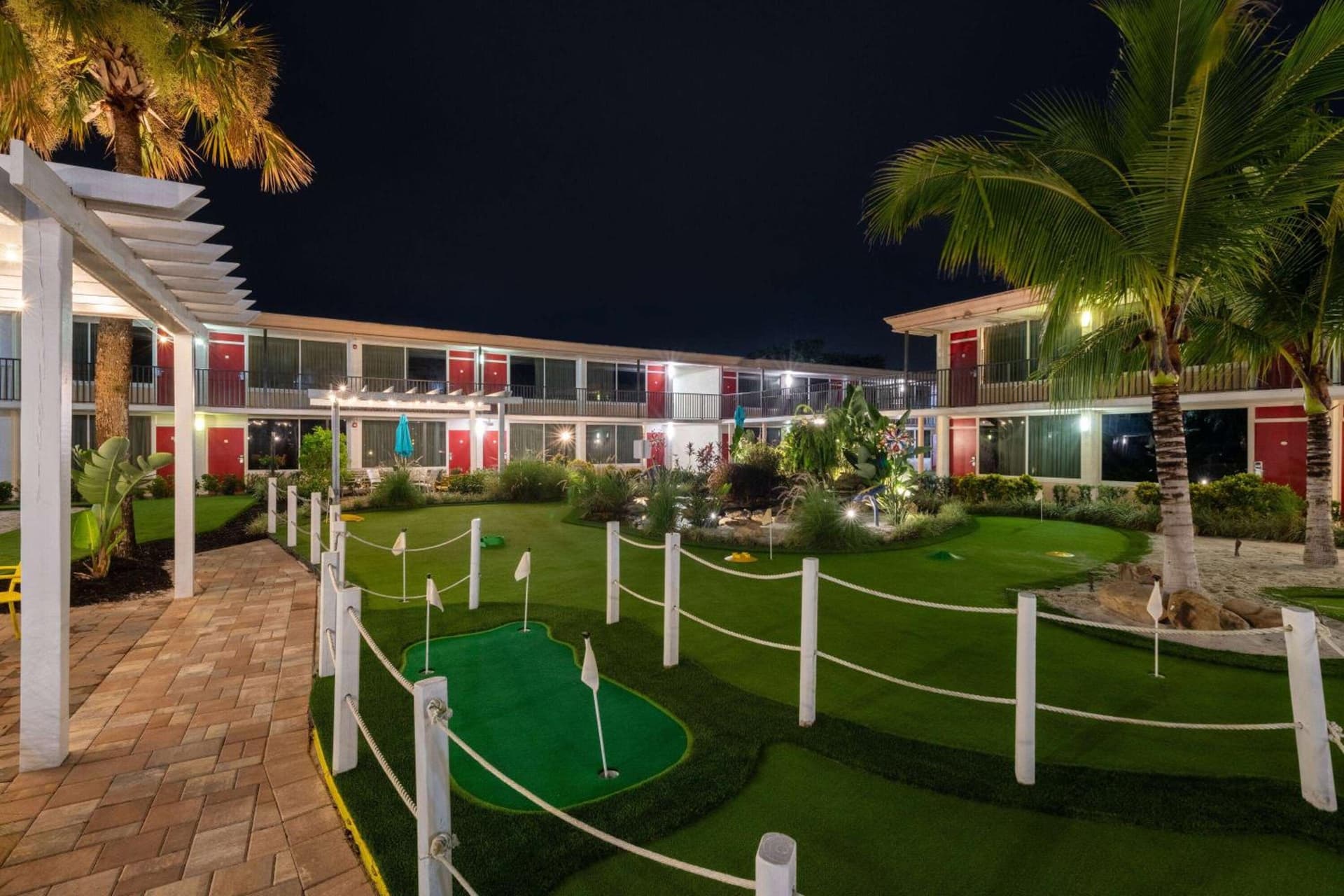 Ramada by Wyndham Kissimmee Gateway - Free Theme Park Shuttle gallery photo in Orlando, FL — image 42