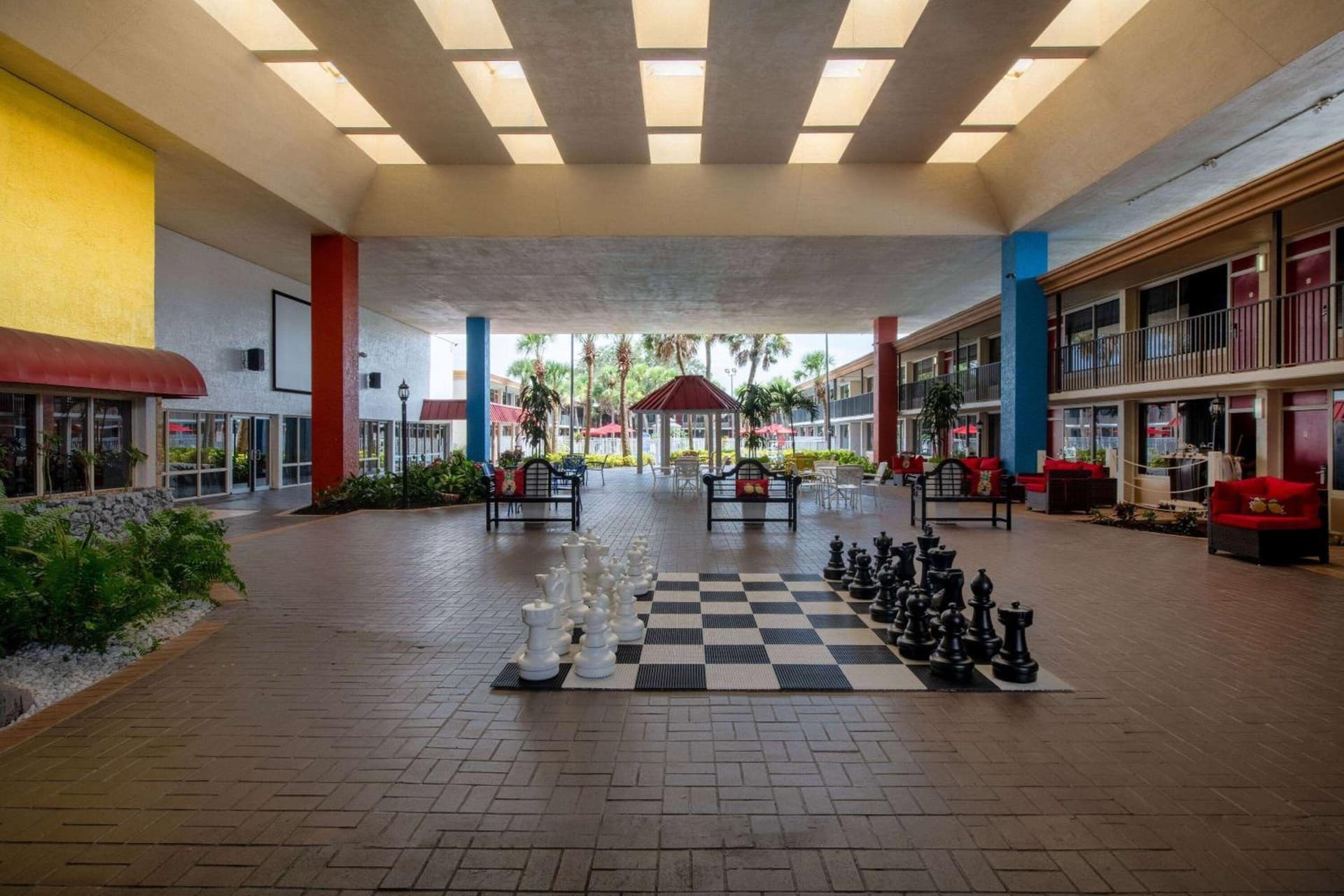 Ramada by Wyndham Kissimmee Gateway - Free Theme Park Shuttle gallery photo in Orlando, FL — image 111