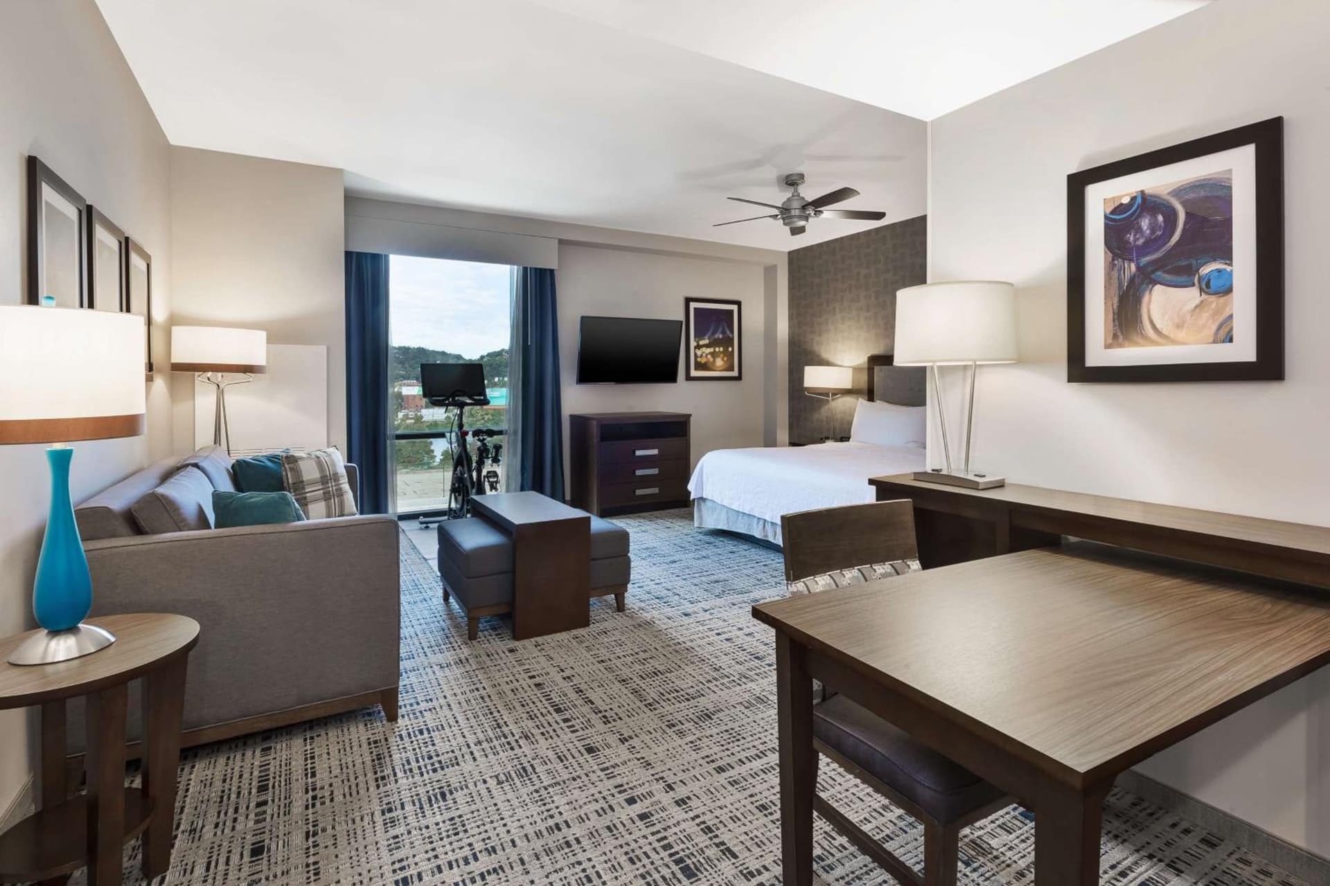 Homewood Suites by Hilton Pittsburgh Downtown property views in Pittsburgh, PA — gallery photo 3