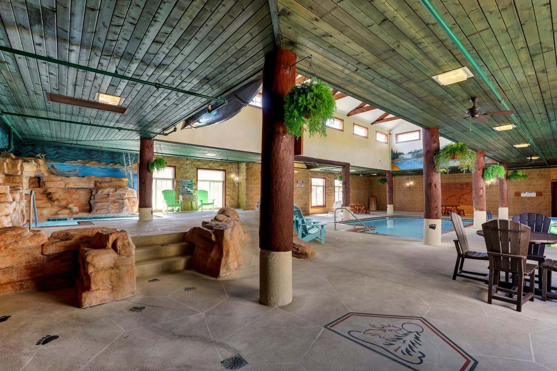 Stoney Creek lnn Galena interior in Galena, IL — gallery photo 2