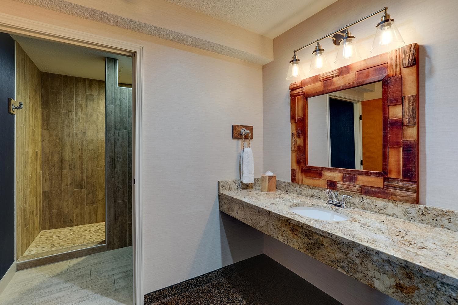 Stoney Creek Hotel Peoria gallery photo in Peoria, IL — image 40