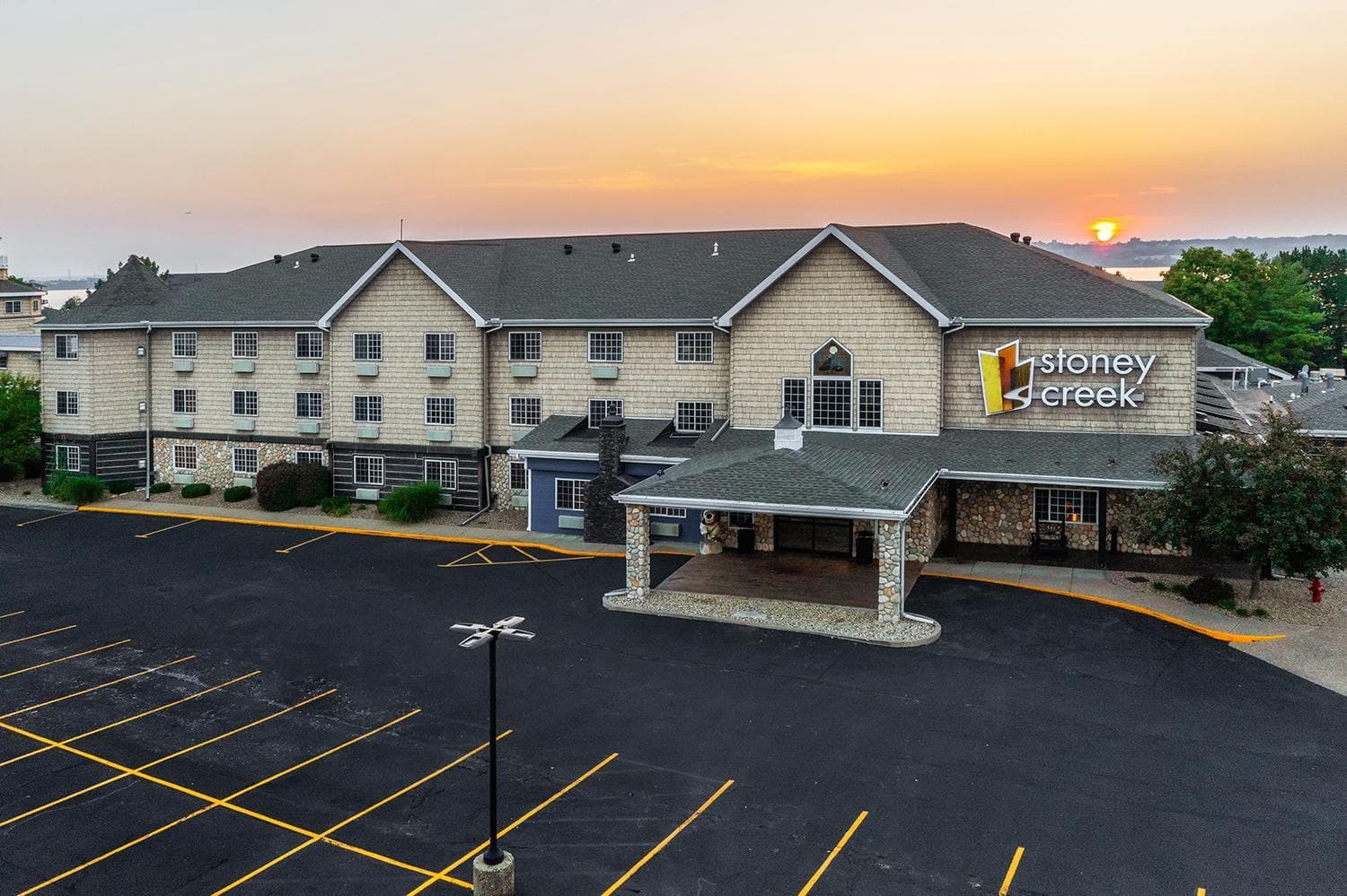Stoney Creek Hotel Peoria property views in Peoria, IL — gallery photo 3
