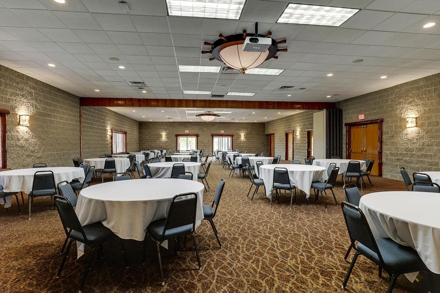 Stoney Creek Hotel Peoria gallery photo in Peoria, IL — image 7