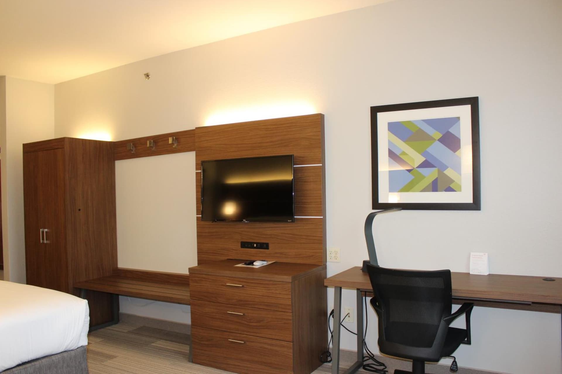 Holiday Inn Express Hotel & Suites Mansfield by IHG gallery photo in Mansfield, TX — image 44