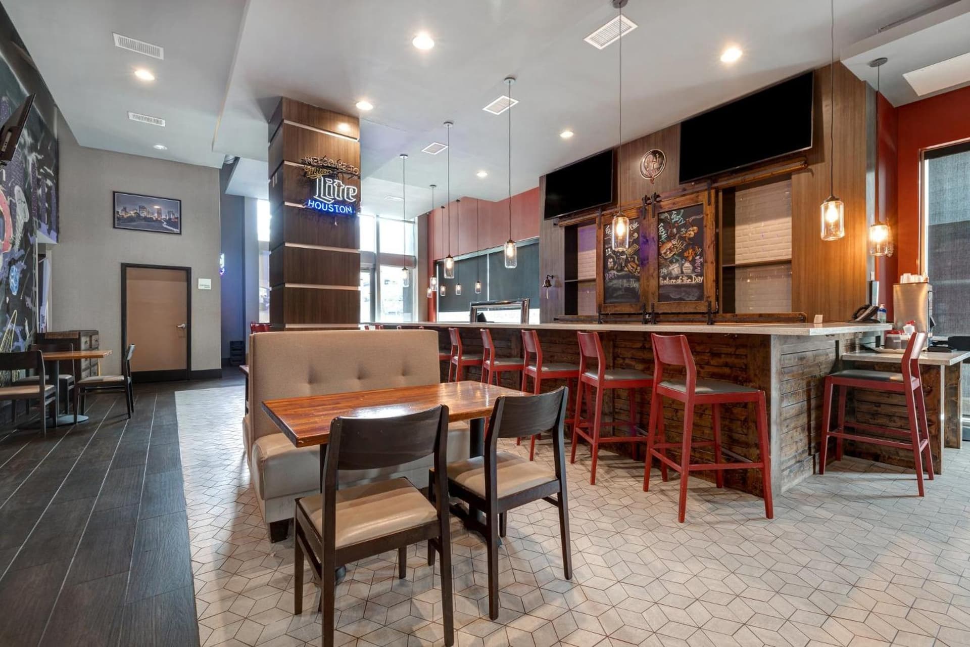 Holiday Inn Houston Downtown by IHG gallery photo in Houston, TX — image 65