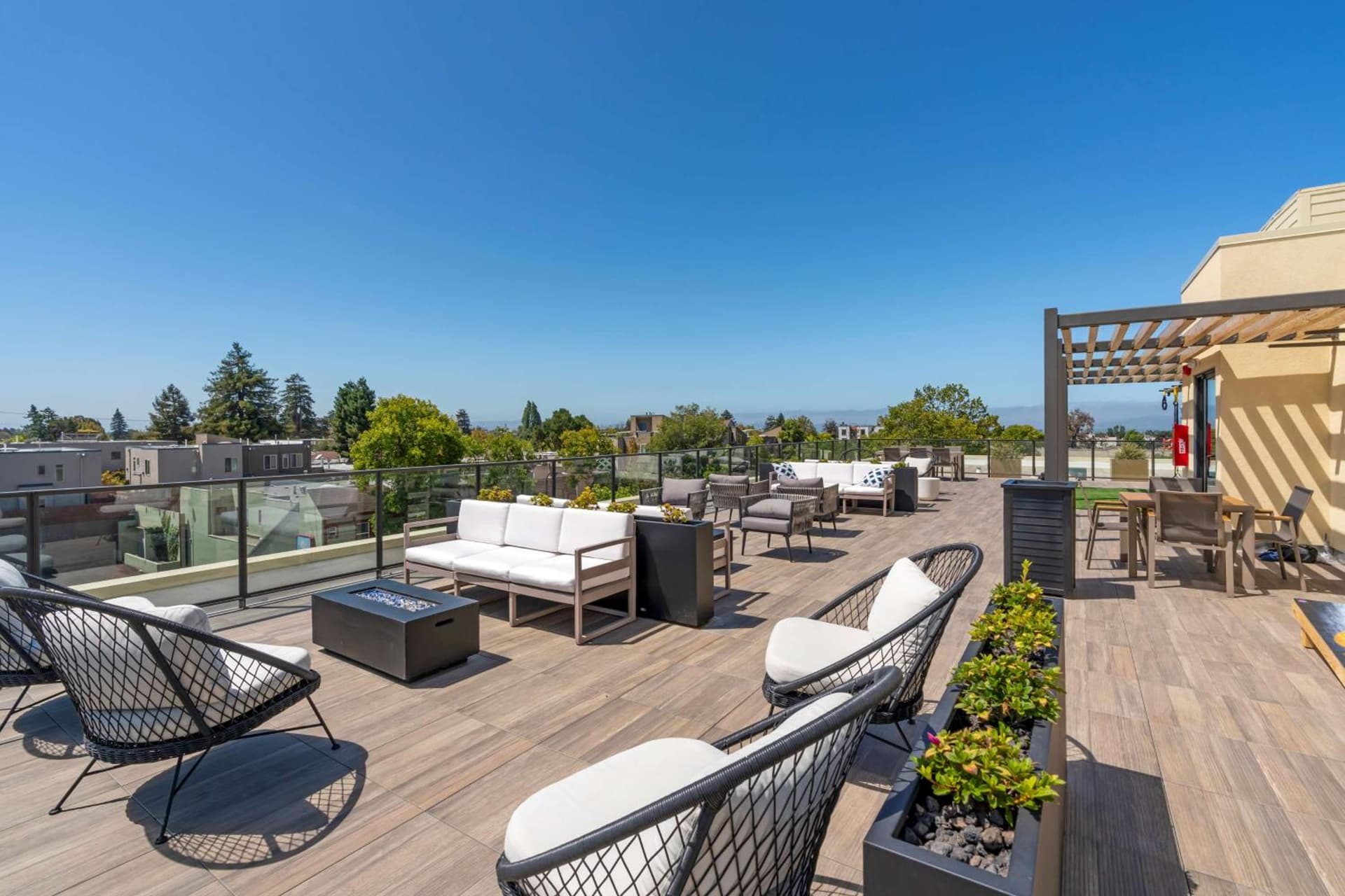 Aiden by Best Western Berkeley property views in Berkeley, CA — gallery photo 3
