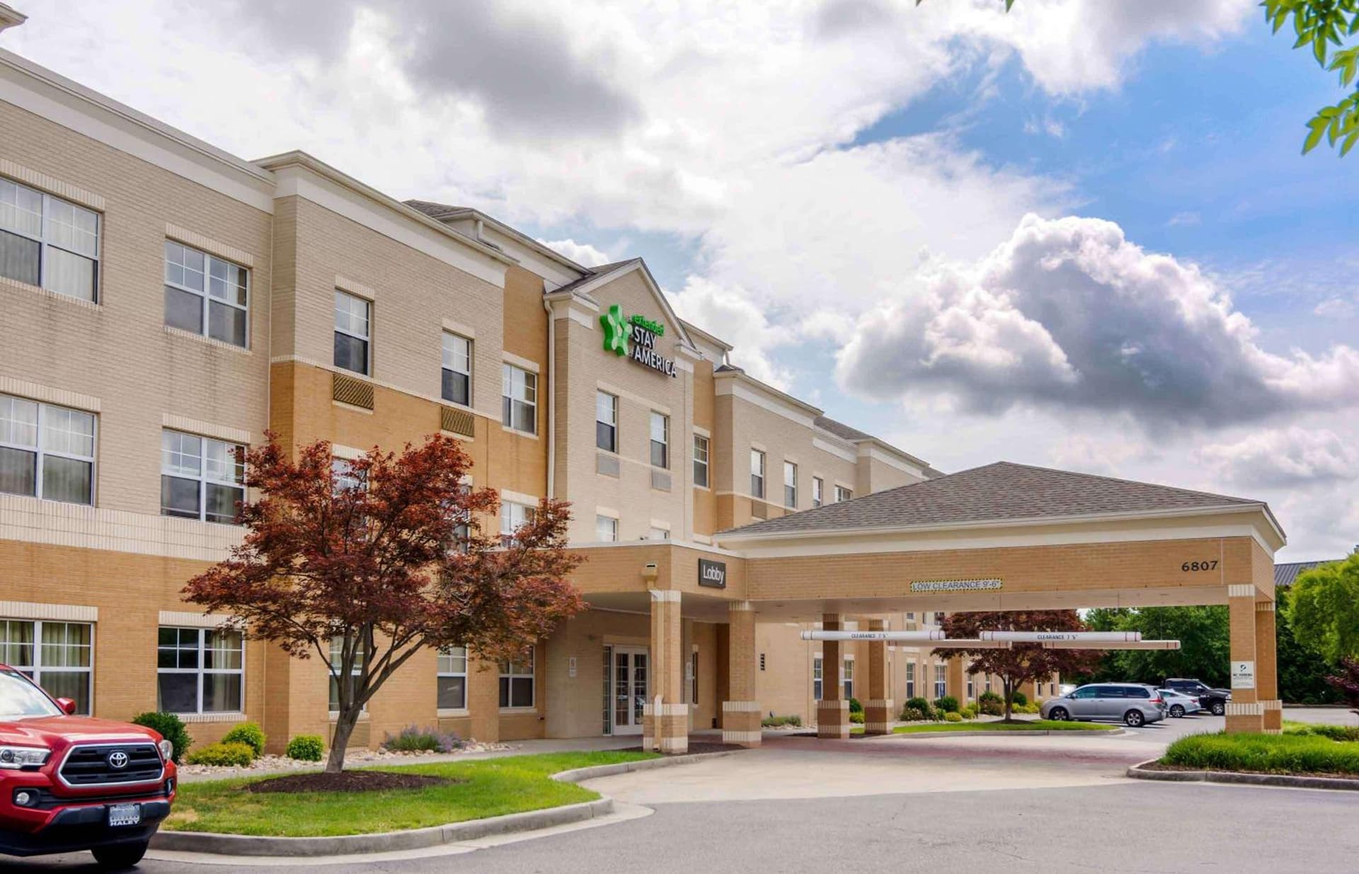 Extended Stay America Suites - Richmond - W Broad Street - Glenside - North interior in Richmond, VA — gallery photo 2