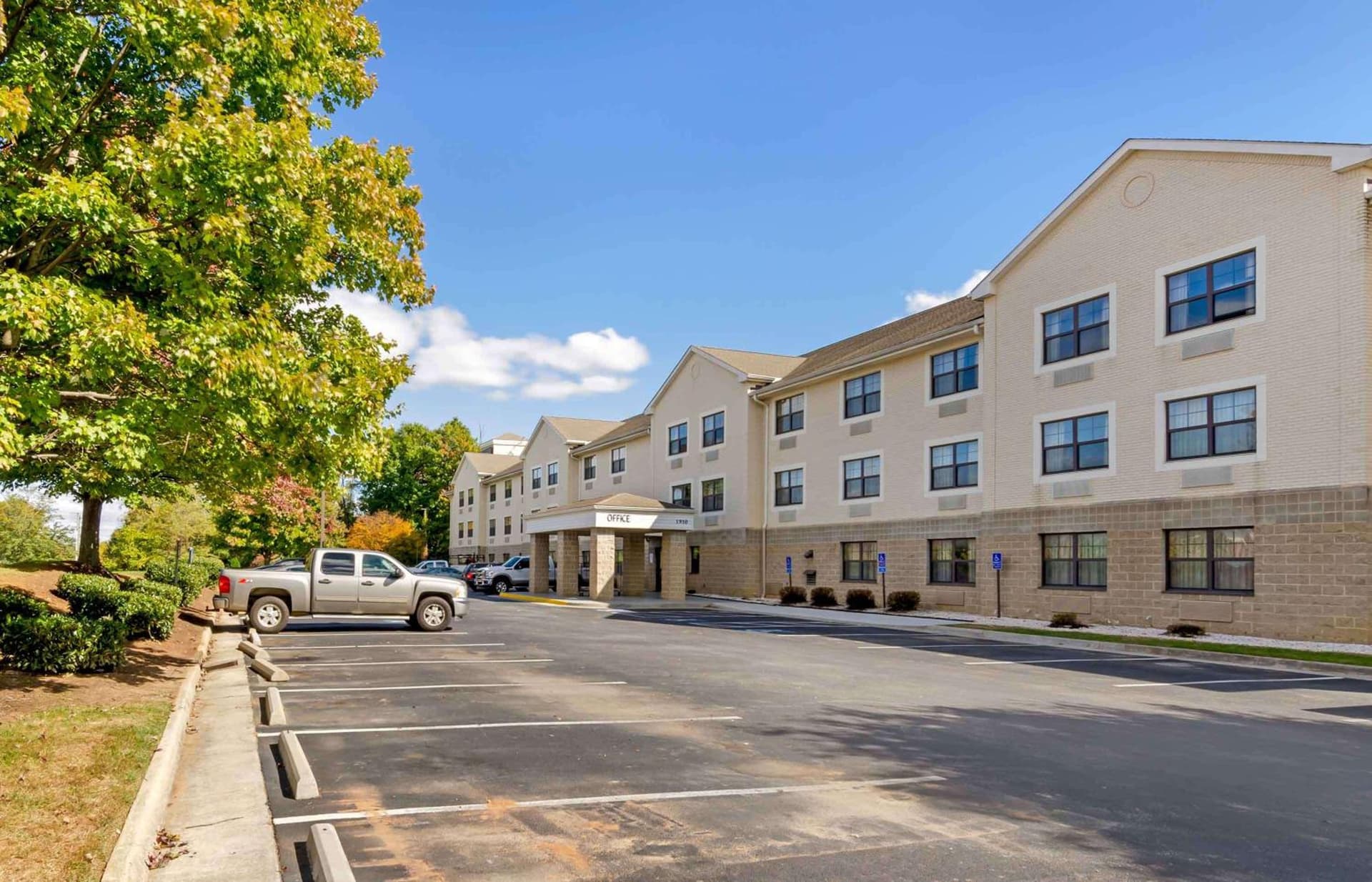 Extended Stay America Suites - Lynchburg - University Blvd interior in Lynchburg, VA — gallery photo 2
