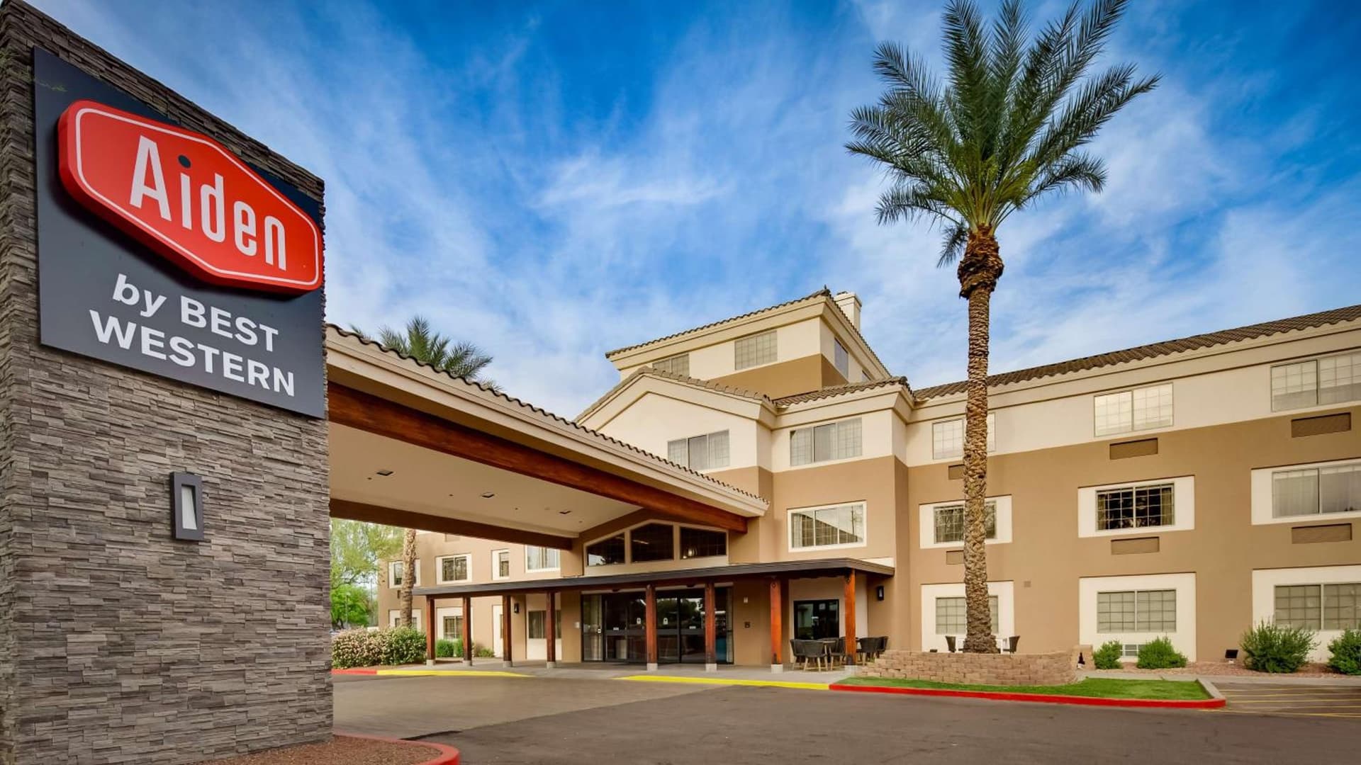 Aiden by Best Western Scottsdale North property views in Scottsdale, AZ — gallery photo 3