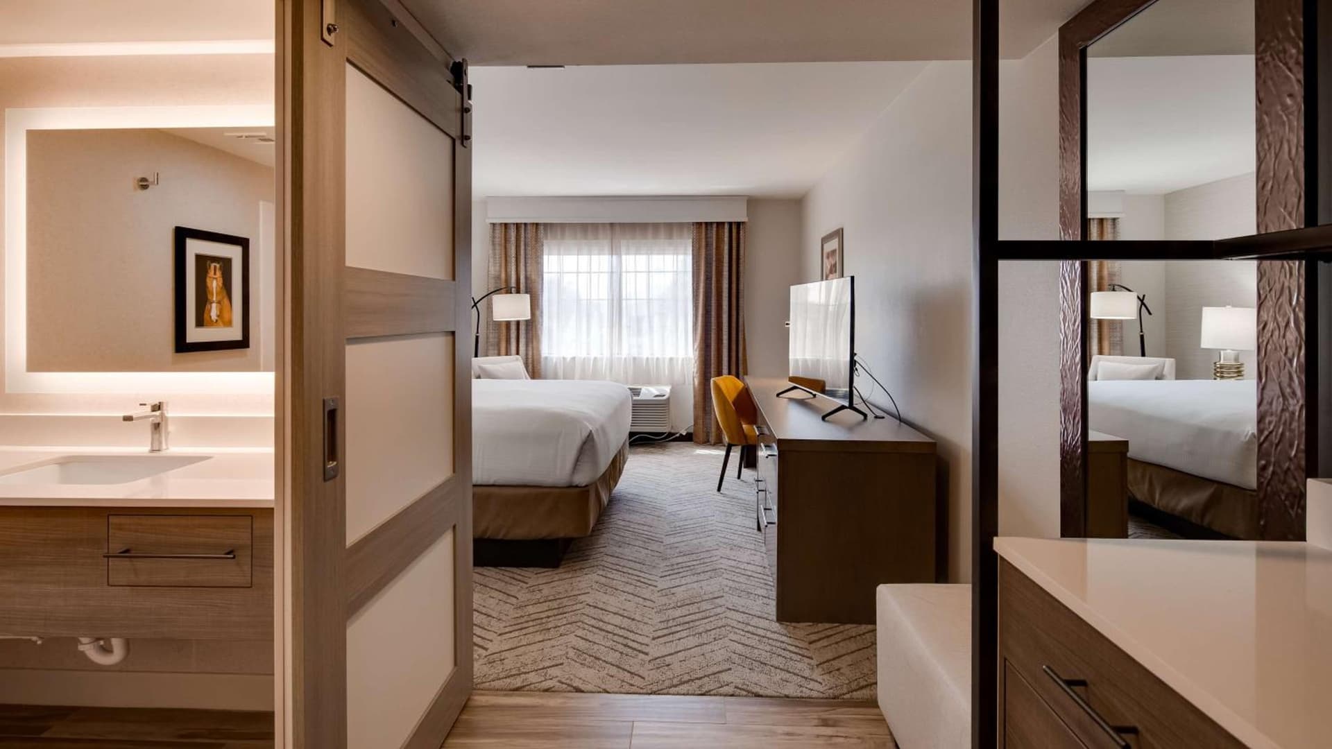 Aiden by Best Western Scottsdale North gallery photo in Scottsdale, AZ — image 4