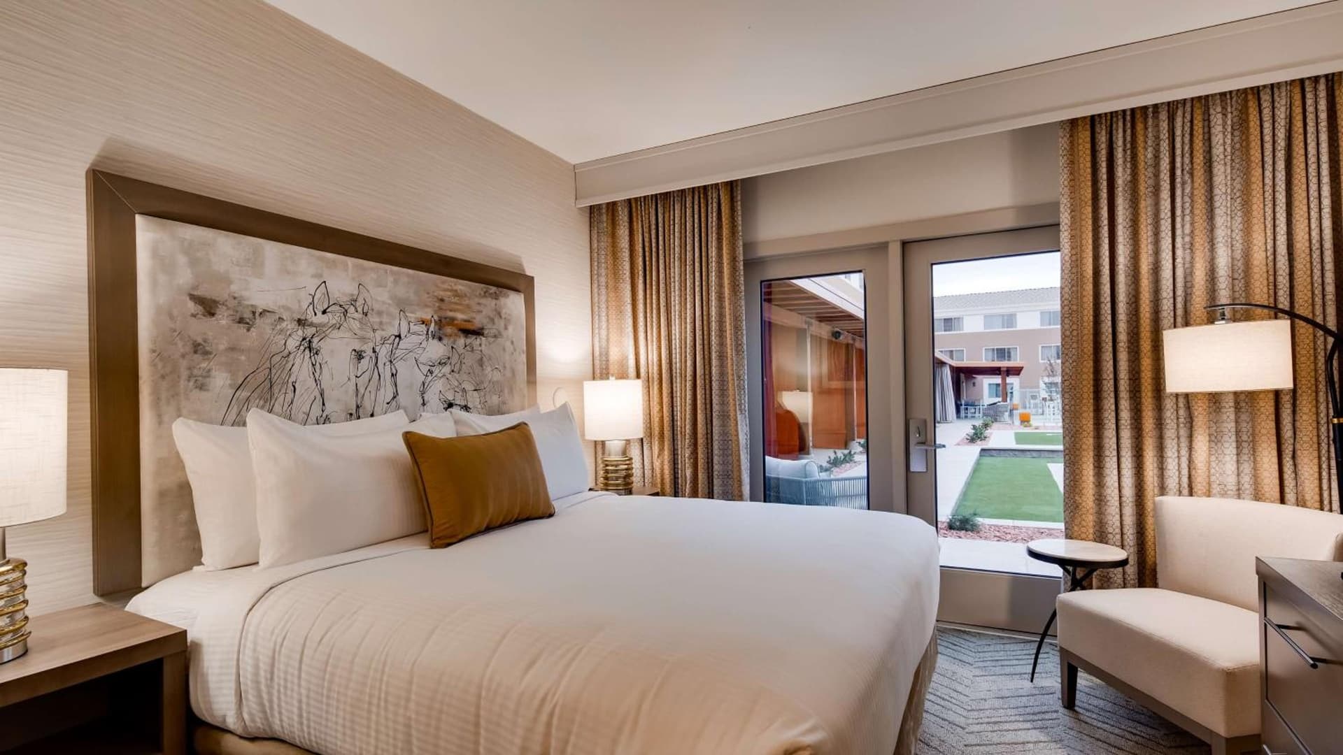 Aiden by Best Western Scottsdale North gallery photo in Scottsdale, AZ — image 13