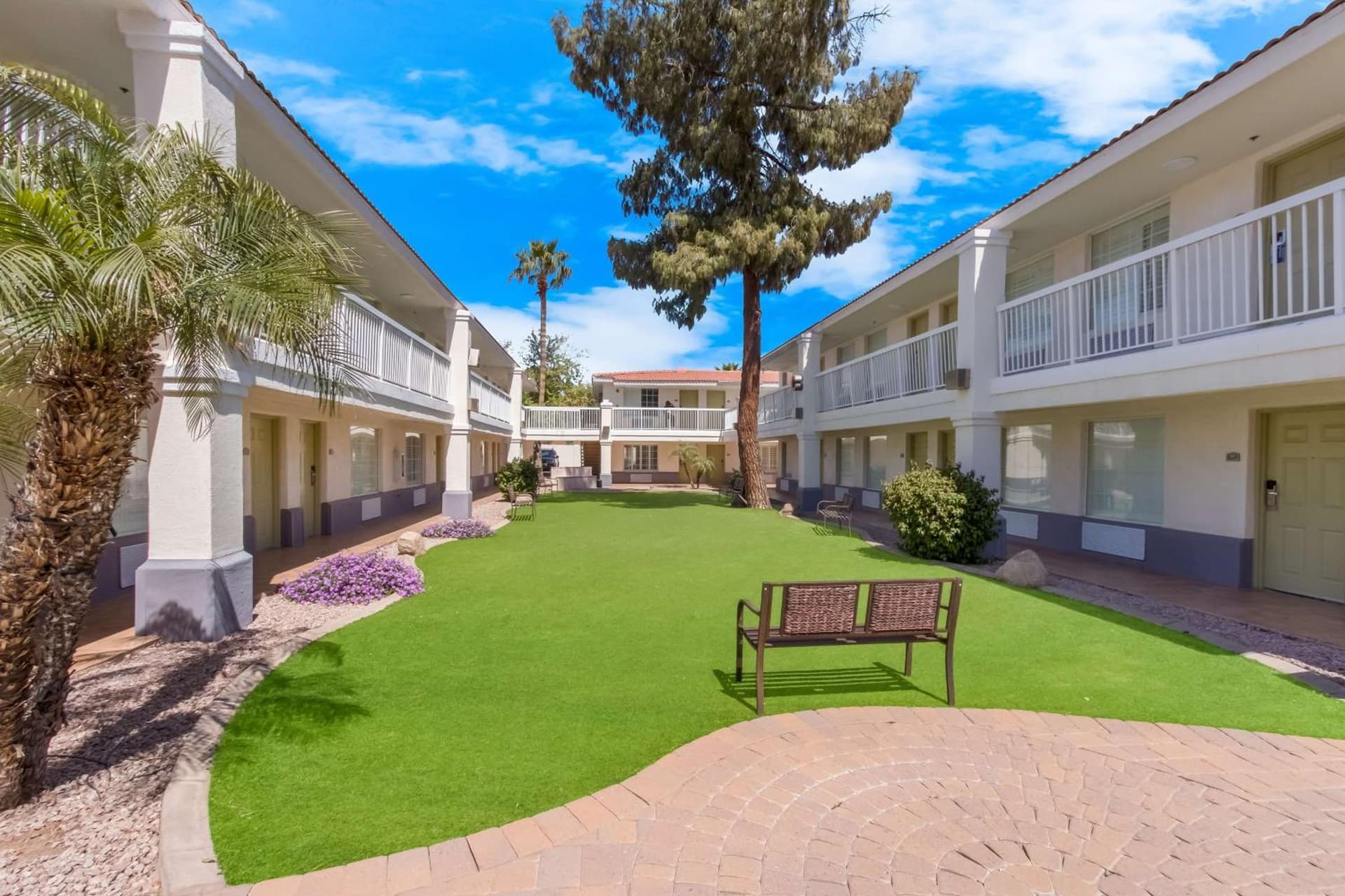 Howard Johnson by Wyndham Tempe University/Phoenix — hotel in Tempe, Arizona