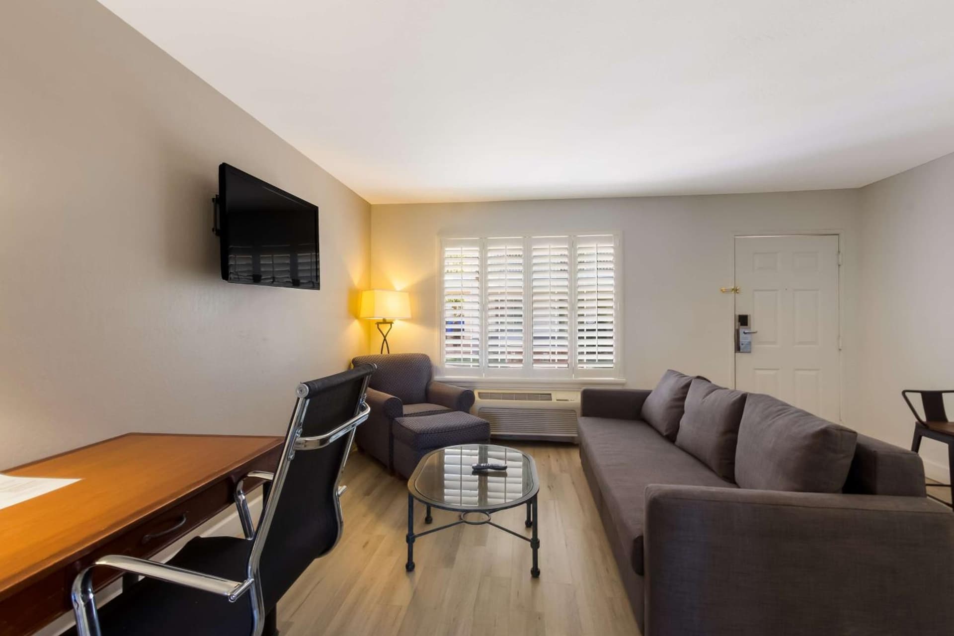 Howard Johnson by Wyndham Tempe University/Phoenix gallery photo in Tempe, AZ — image 35