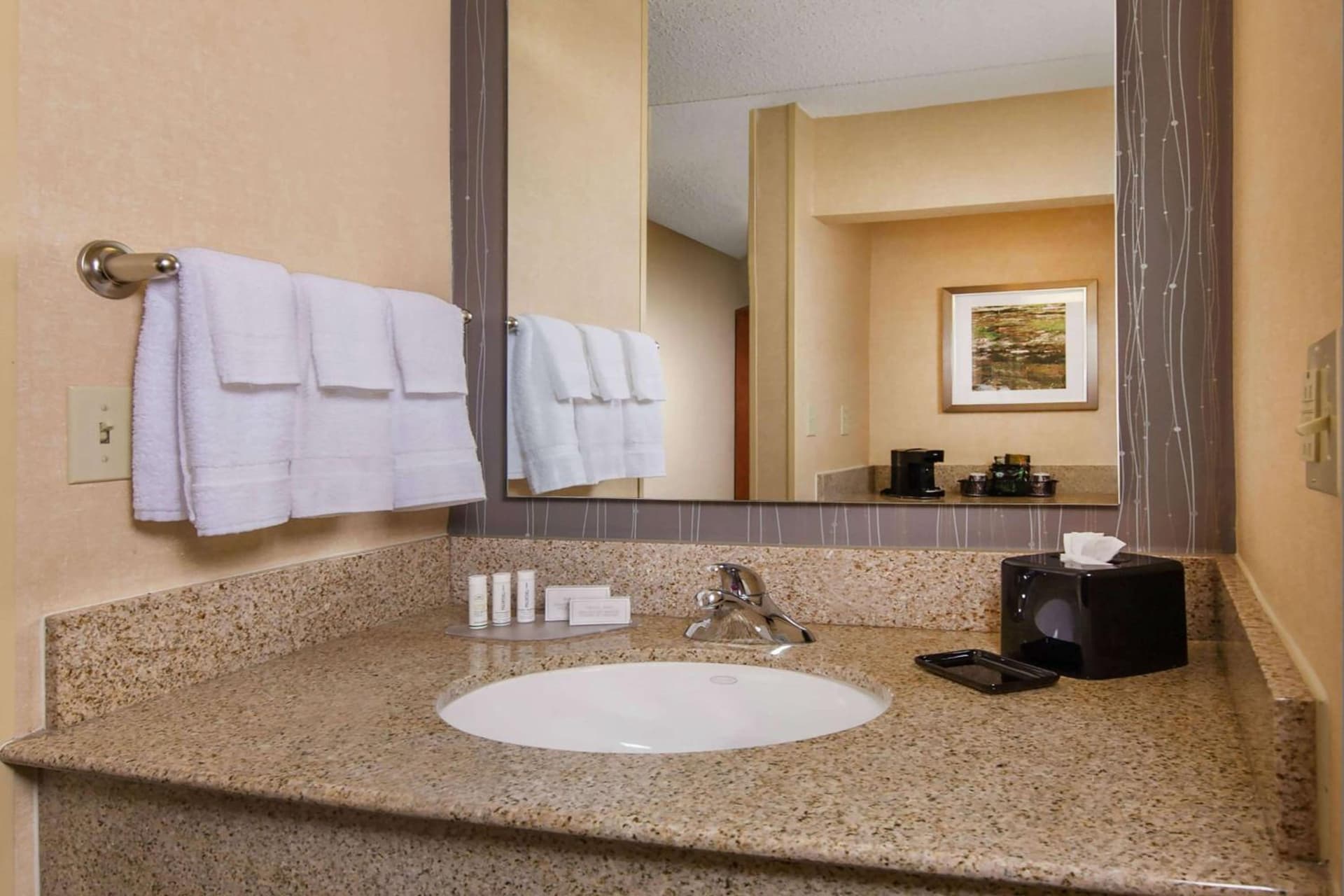 Sonesta Select Charlotte University Research Park gallery photo in Charlotte, NC — image 12