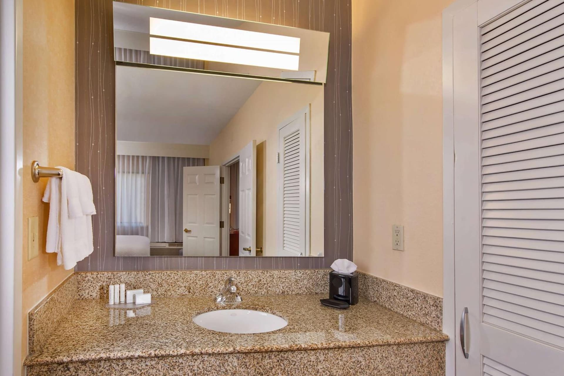 Sonesta Select Charlotte University Research Park gallery photo in Charlotte, NC — image 15