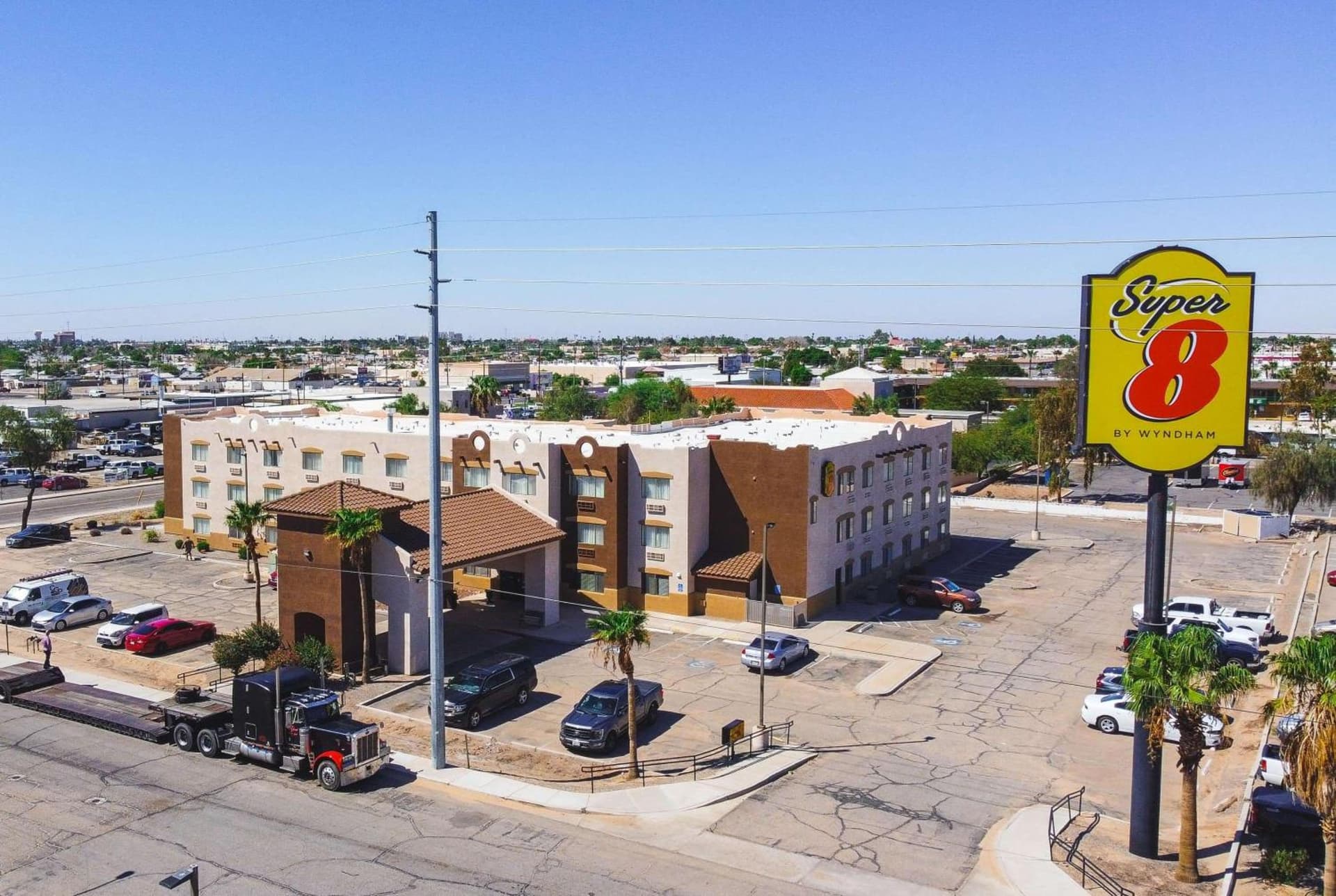 Super 8 by Wyndham Yuma property views in Yuma, AZ — gallery photo 3