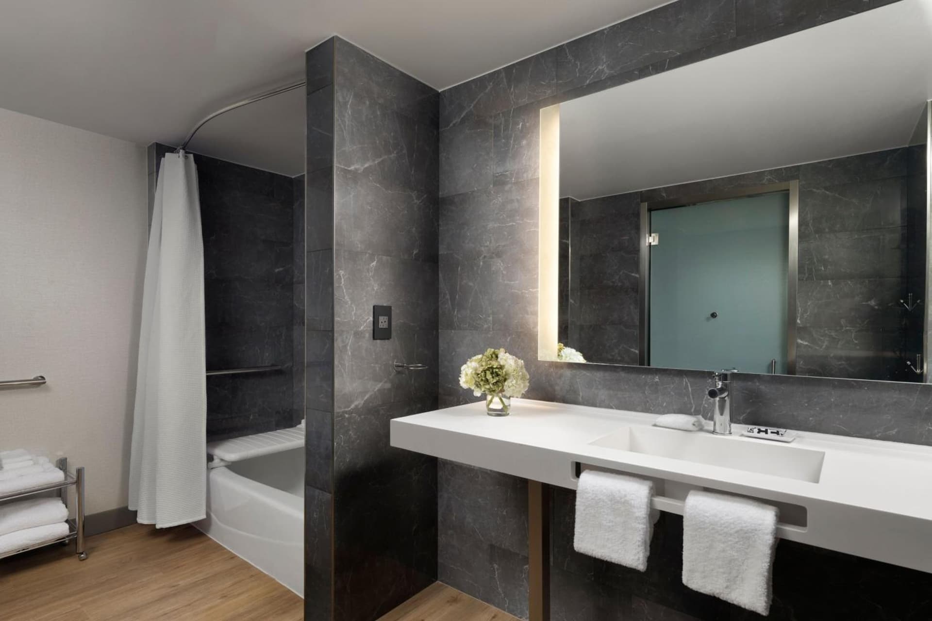 AC Hotel by Marriott Pleasanton gallery photo in Pleasanton, CA — image 25