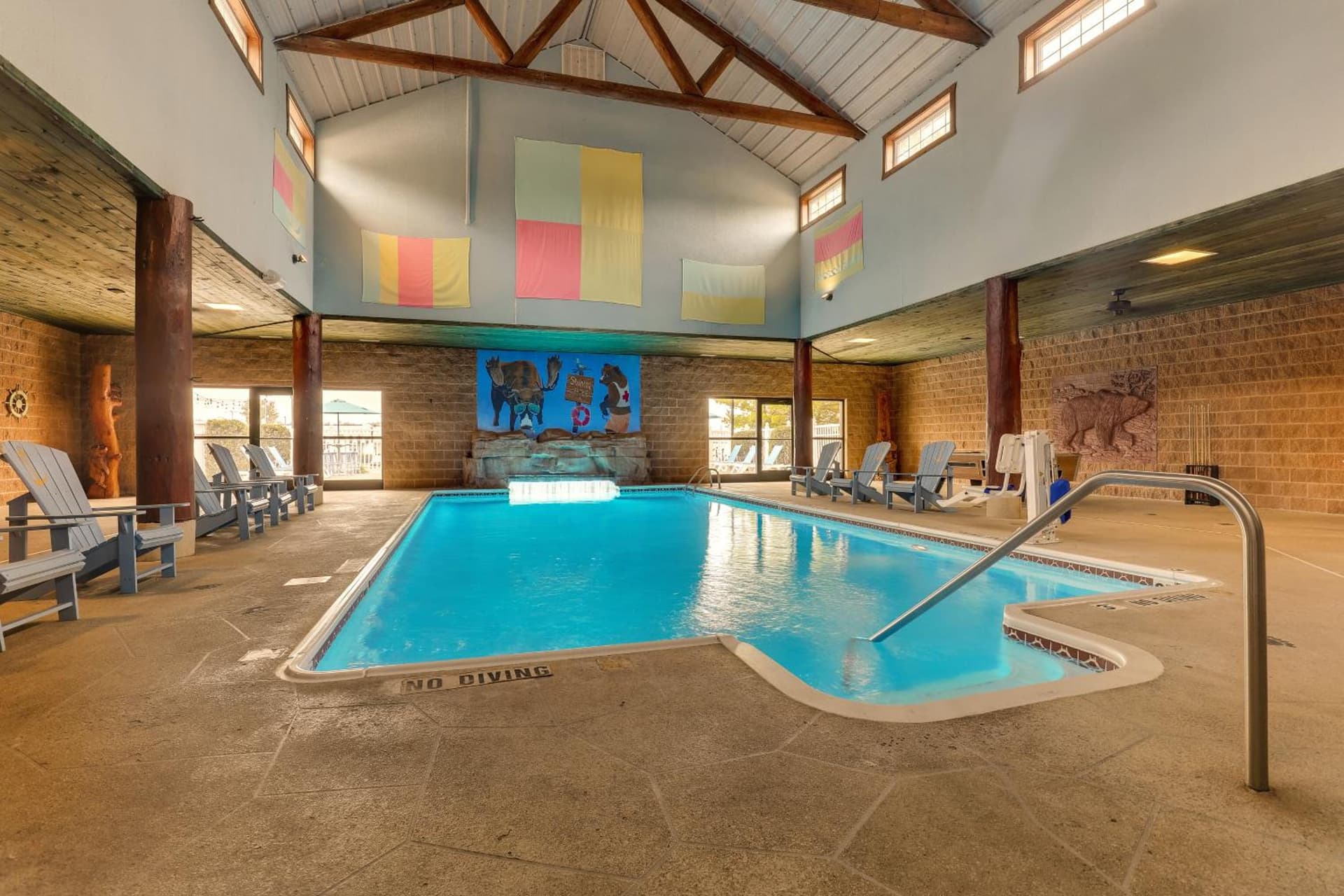 Stoney Creek Inn Quincy interior in Quincy, IL — gallery photo 2