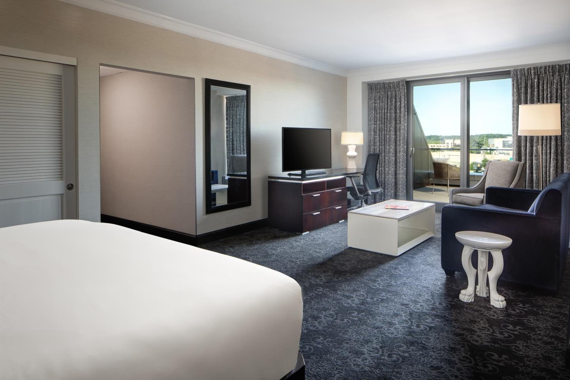 Amway Grand Plaza Hotel, Curio Collection by Hilton gallery photo in Grand Rapids, MI — image 40