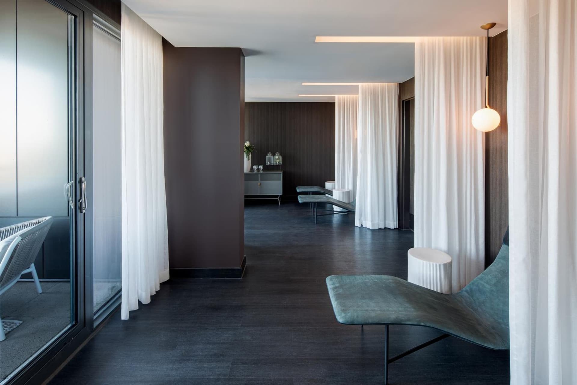 Amway Grand Plaza Hotel, Curio Collection by Hilton gallery photo in Grand Rapids, MI — image 31