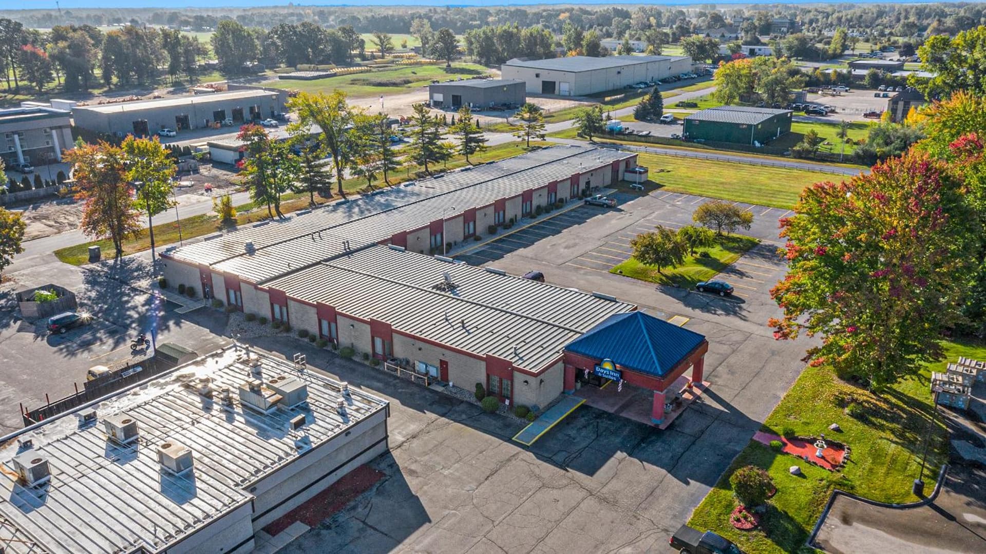Days Inn & Suites by Wyndham Mt Pleasant property views in Mount Pleasant, MI — gallery photo 3