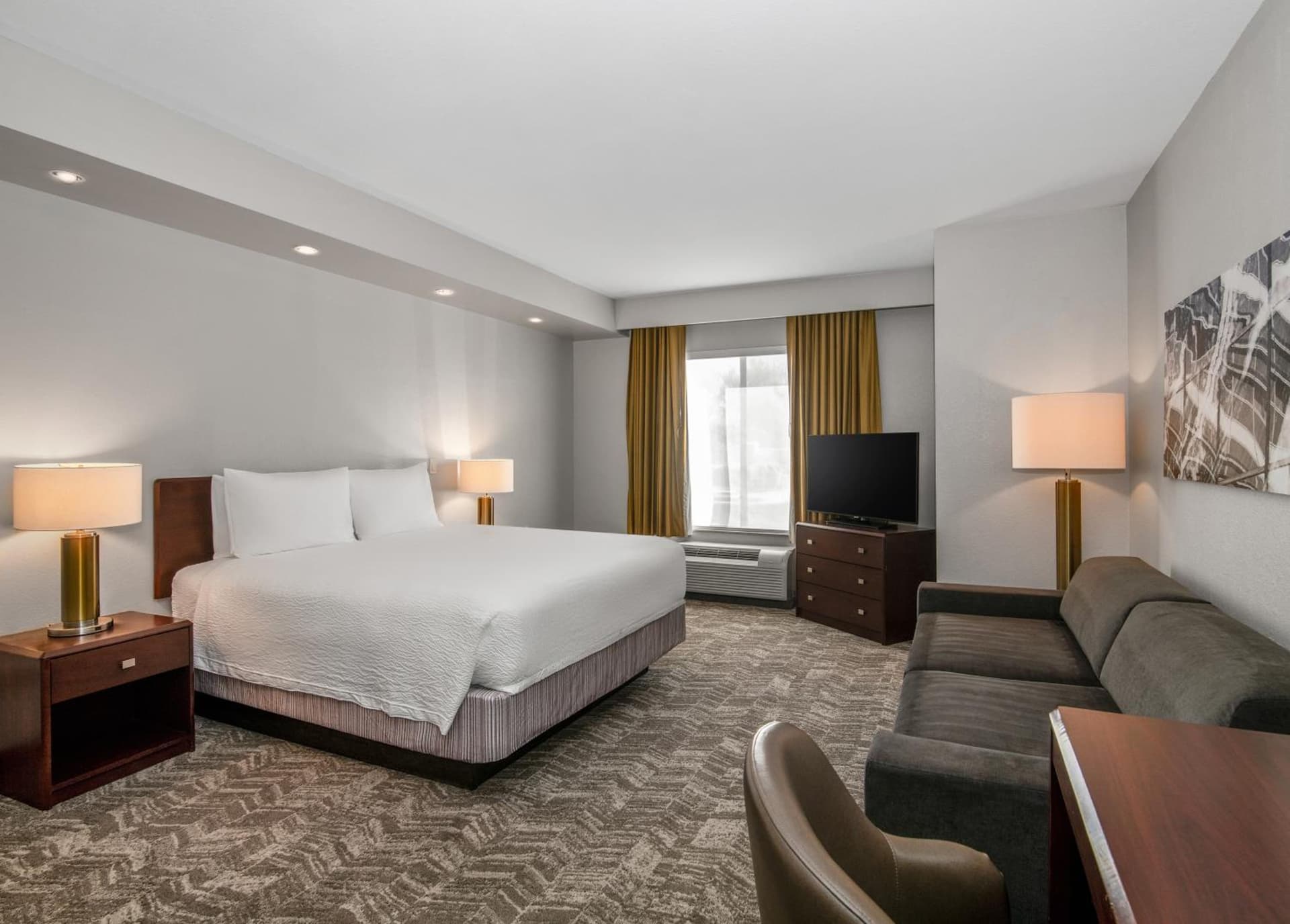 SpringHill Suites Phoenix Glendale Sports & Entertainment District property views in Glendale, AZ — gallery photo 3