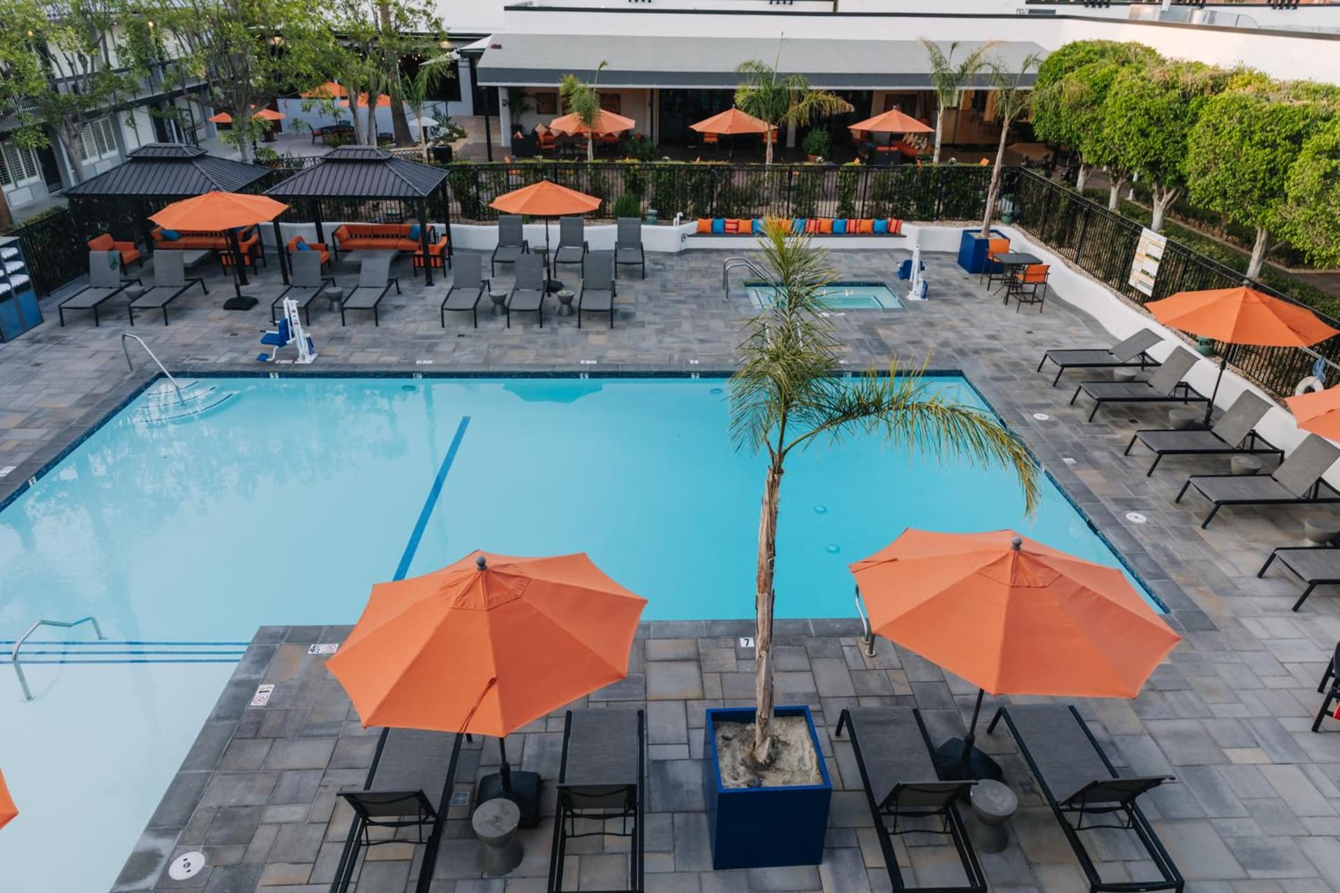 Palm Garden Hotel gallery photo in Thousand Oaks, CA — image 47