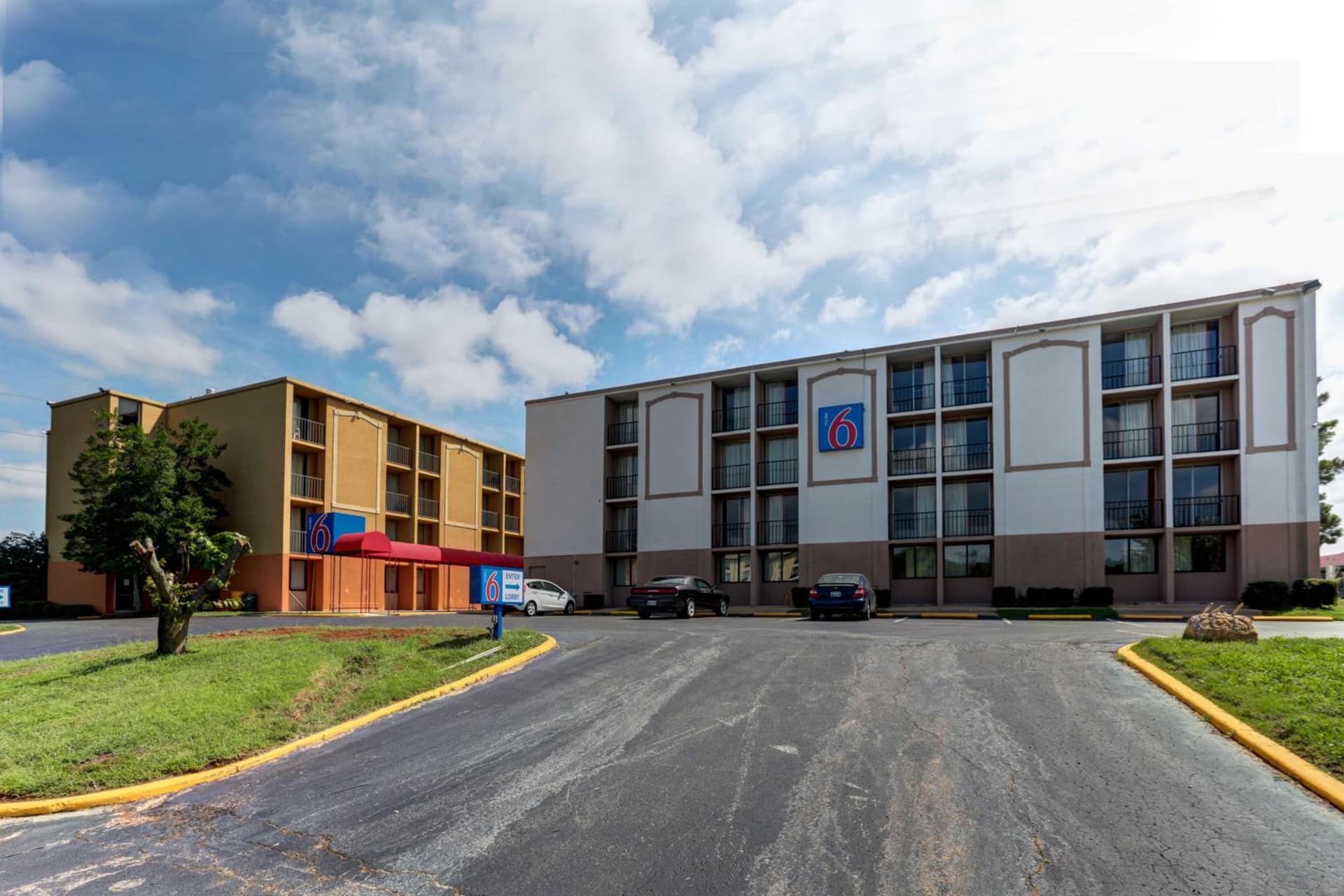 Motel 6 Jackson, TN property views in Jackson, TN — gallery photo 3