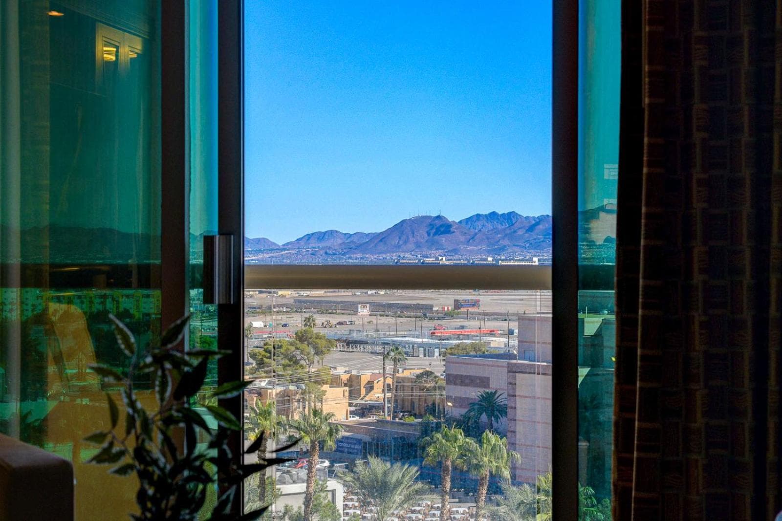 LUXE 702 MGM Signature with Balcony property views in Las Vegas, NV — gallery photo 3
