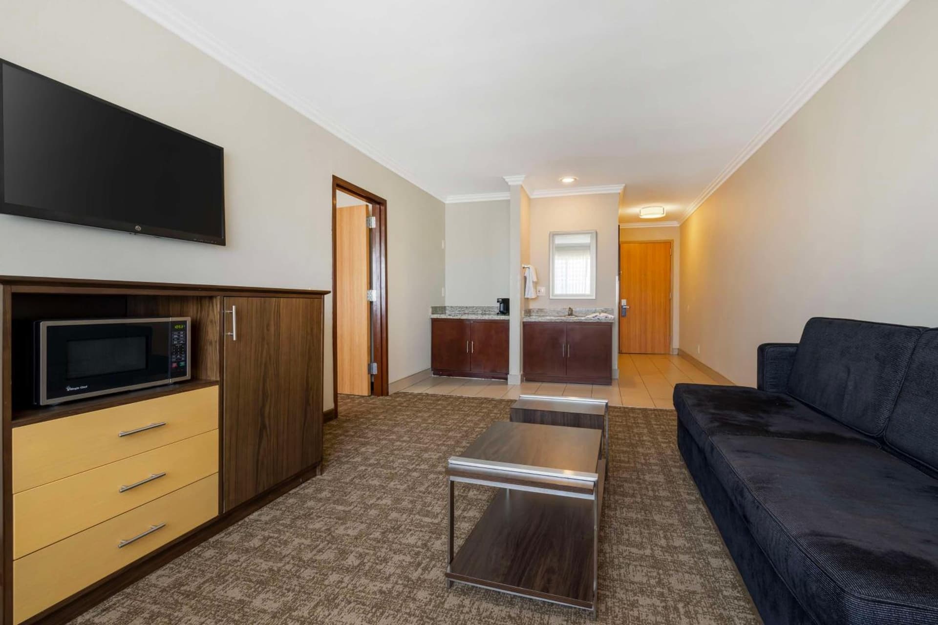 Best Western Los Angeles Worldport Hotel property views in Wilmington, CA — gallery photo 3