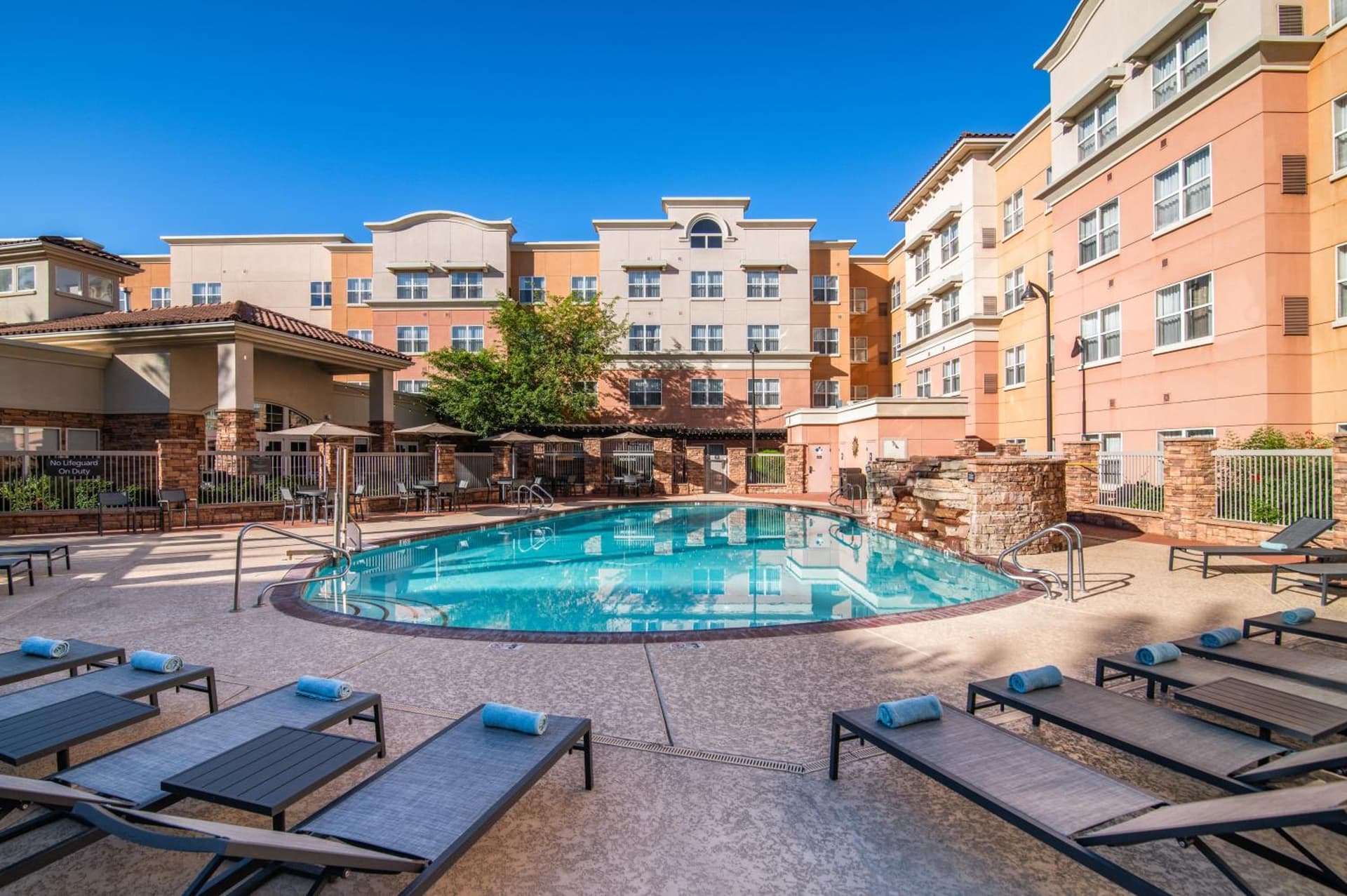 Residence Inn Phoenix Glendale Sports & Entertainment District gallery photo in Glendale, AZ — image 48