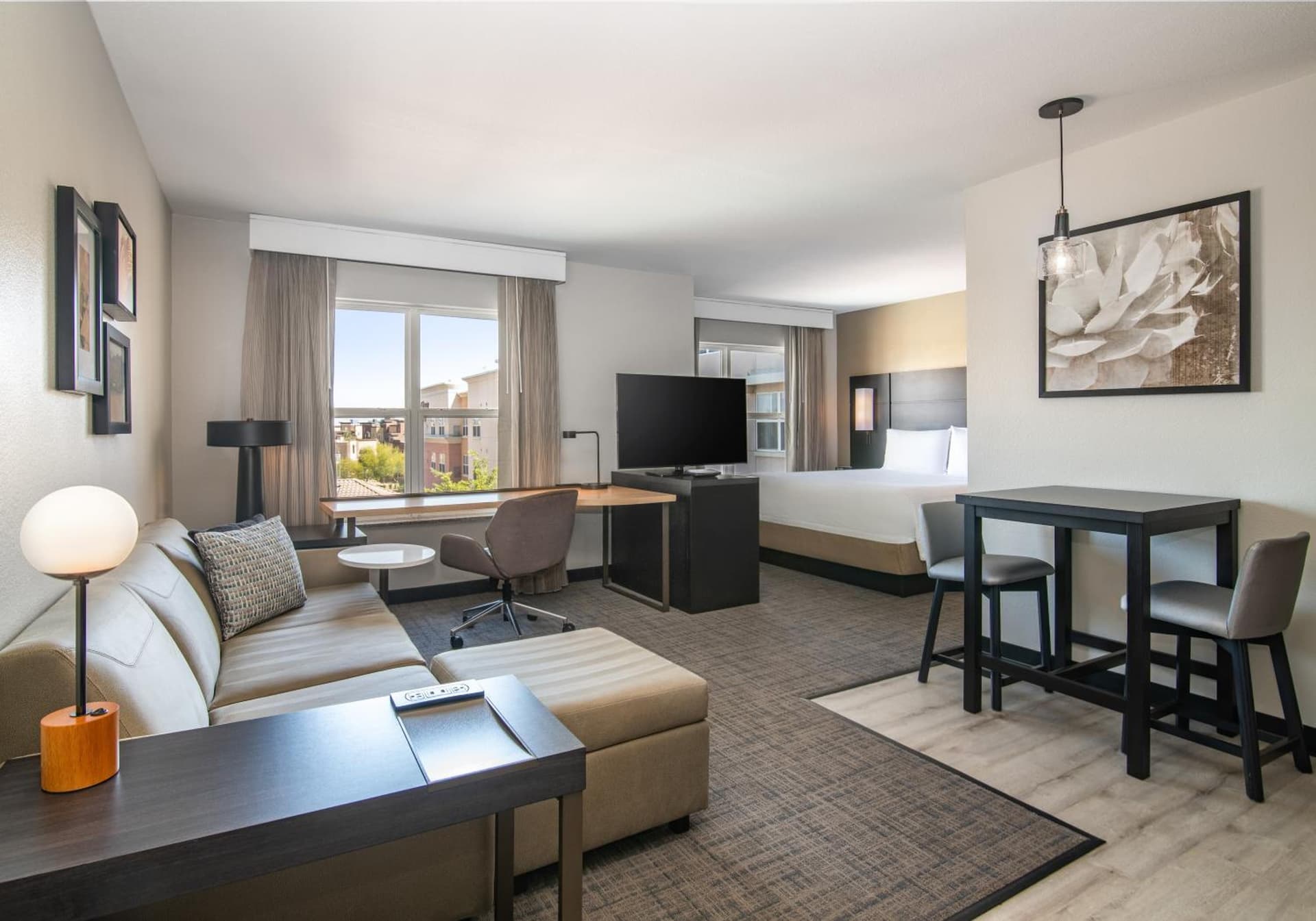 Residence Inn Phoenix Glendale Sports & Entertainment District gallery photo in Glendale, AZ — image 14