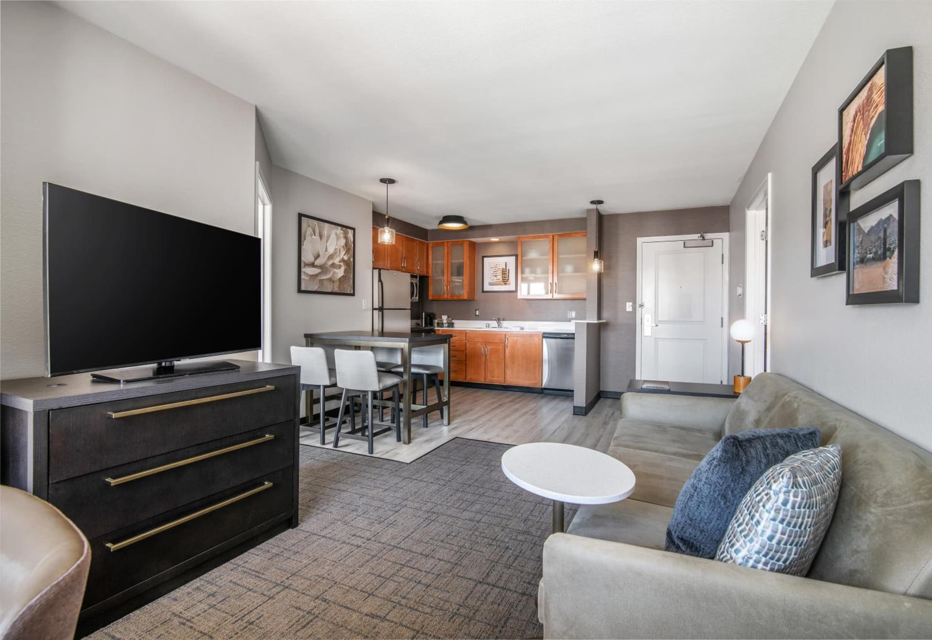 Residence Inn Phoenix Glendale Sports & Entertainment District gallery photo in Glendale, AZ — image 38