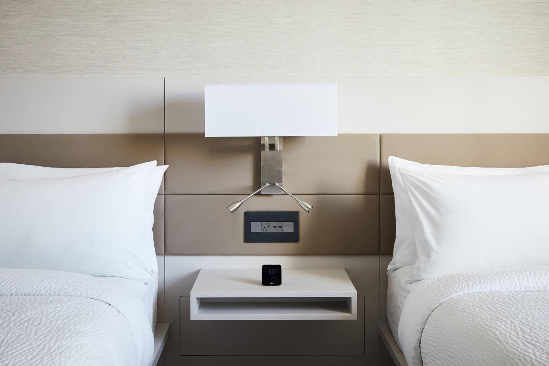 AC Hotel by Marriott Miami Aventura gallery photo in Aventura, FL — image 34