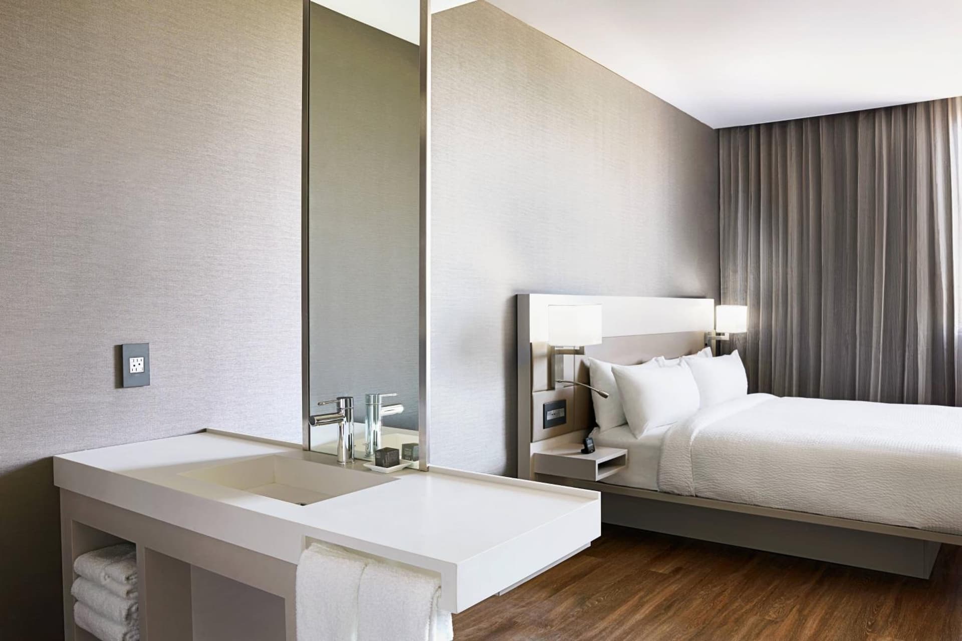 AC Hotel by Marriott Miami Aventura gallery photo in Aventura, FL — image 16