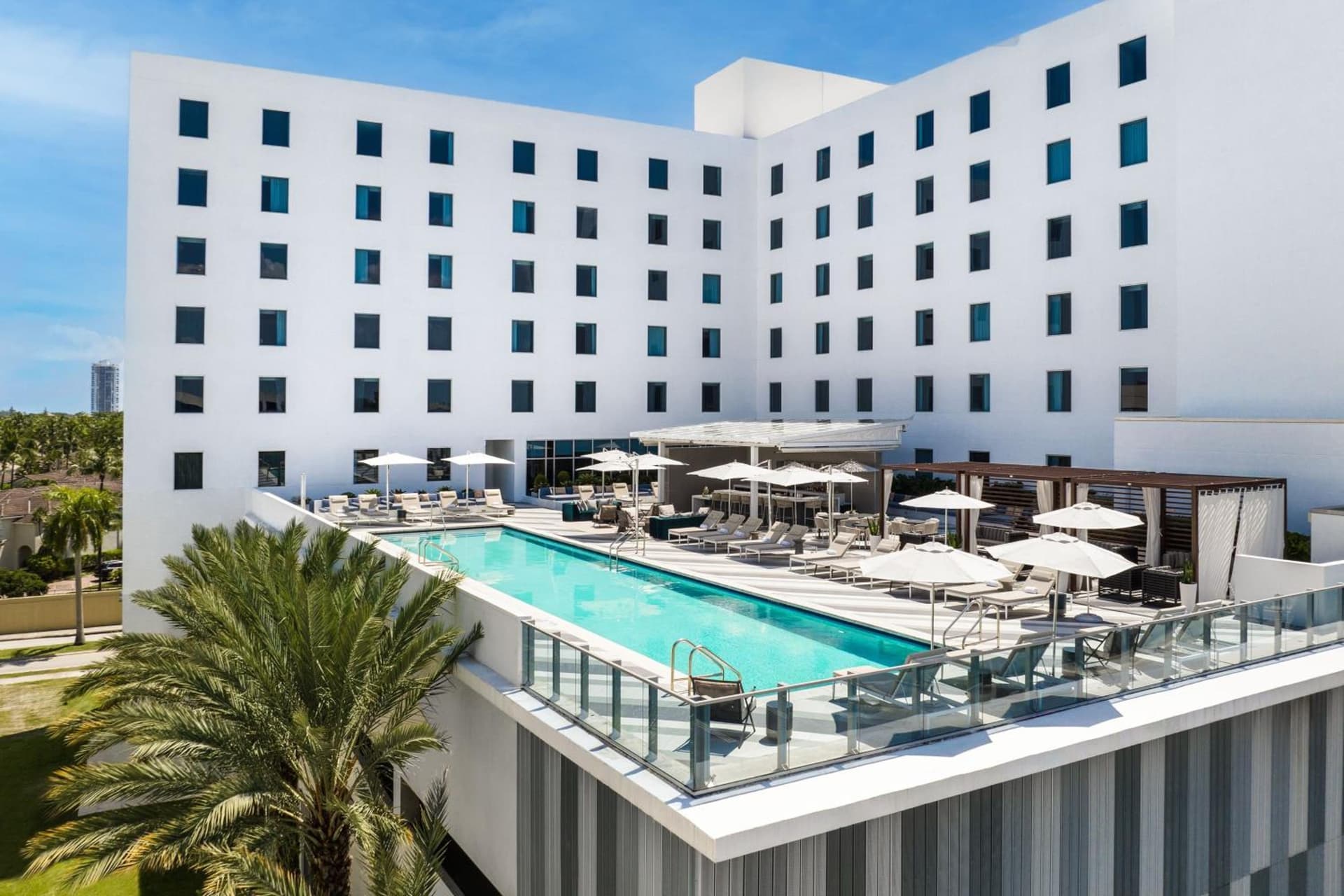 AC Hotel by Marriott Miami Aventura gallery photo in Aventura, FL — image 40