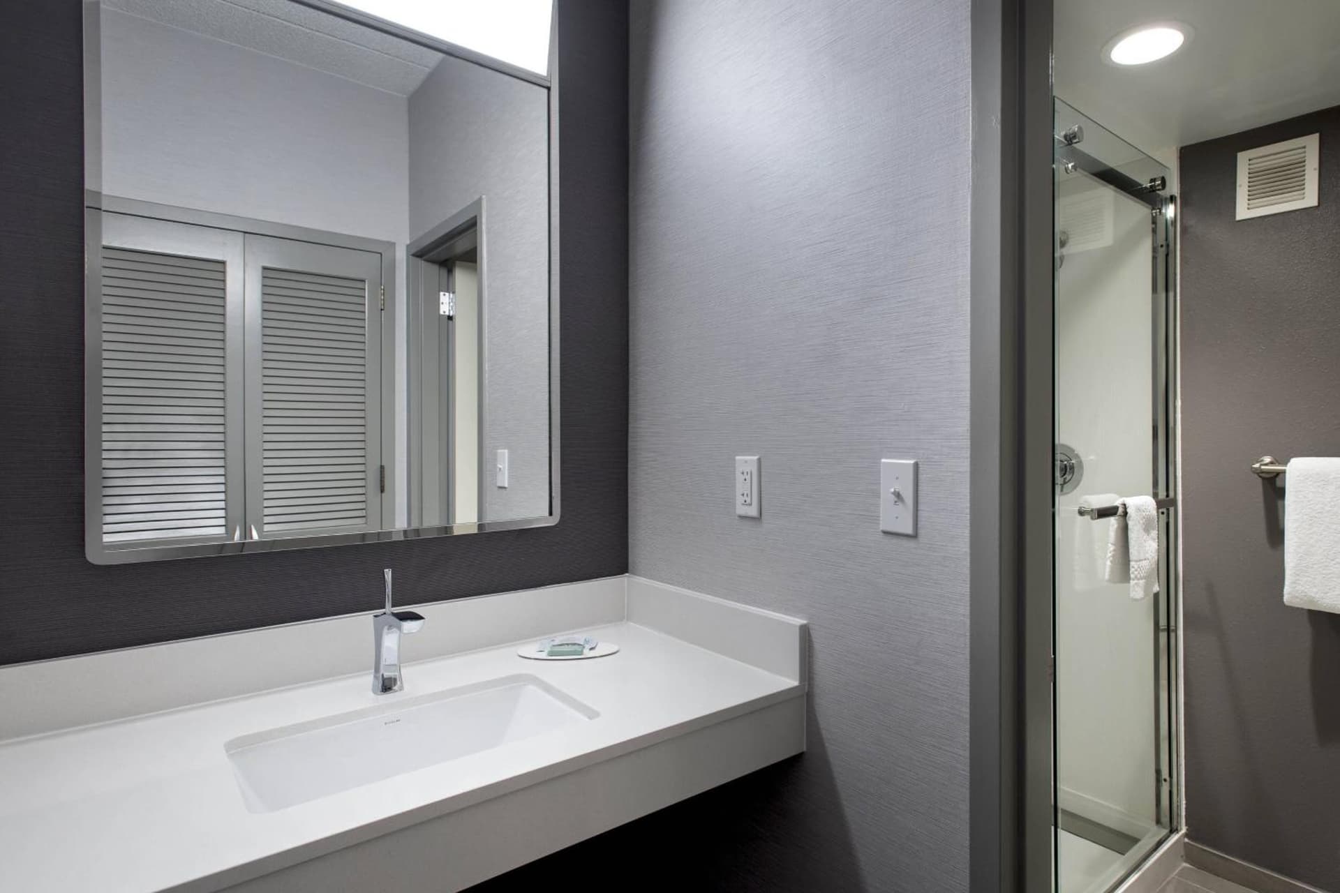 Courtyard by Marriott Norwalk gallery photo in Norwalk, CT — image 29