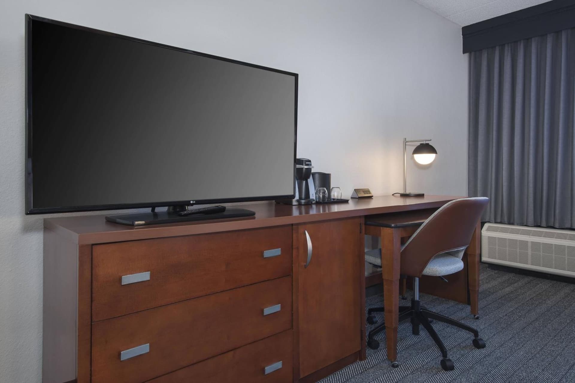 Courtyard by Marriott Norwalk gallery photo in Norwalk, CT — image 4