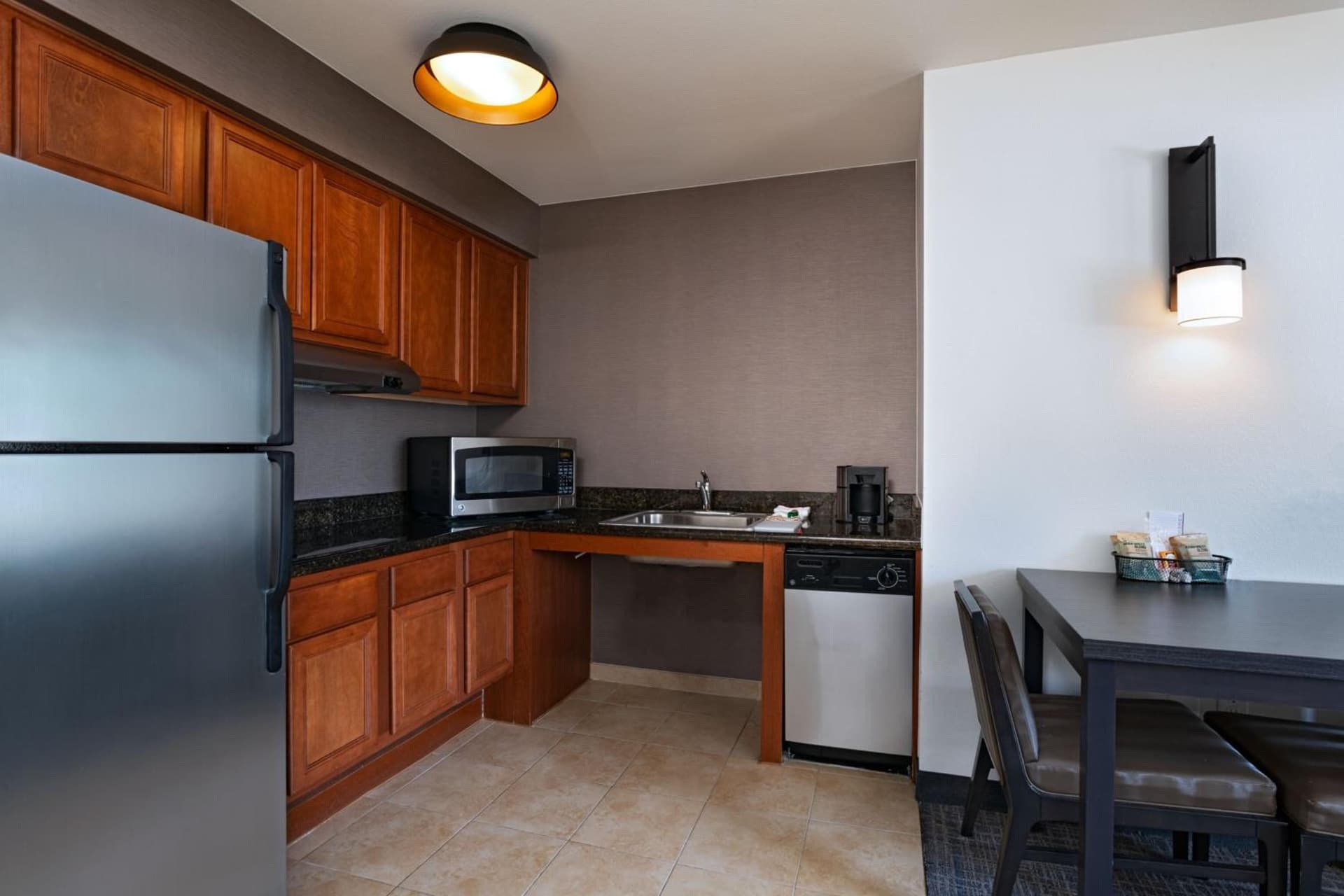 Residence Inn Beaumont gallery photo in Beaumont, TX — image 16